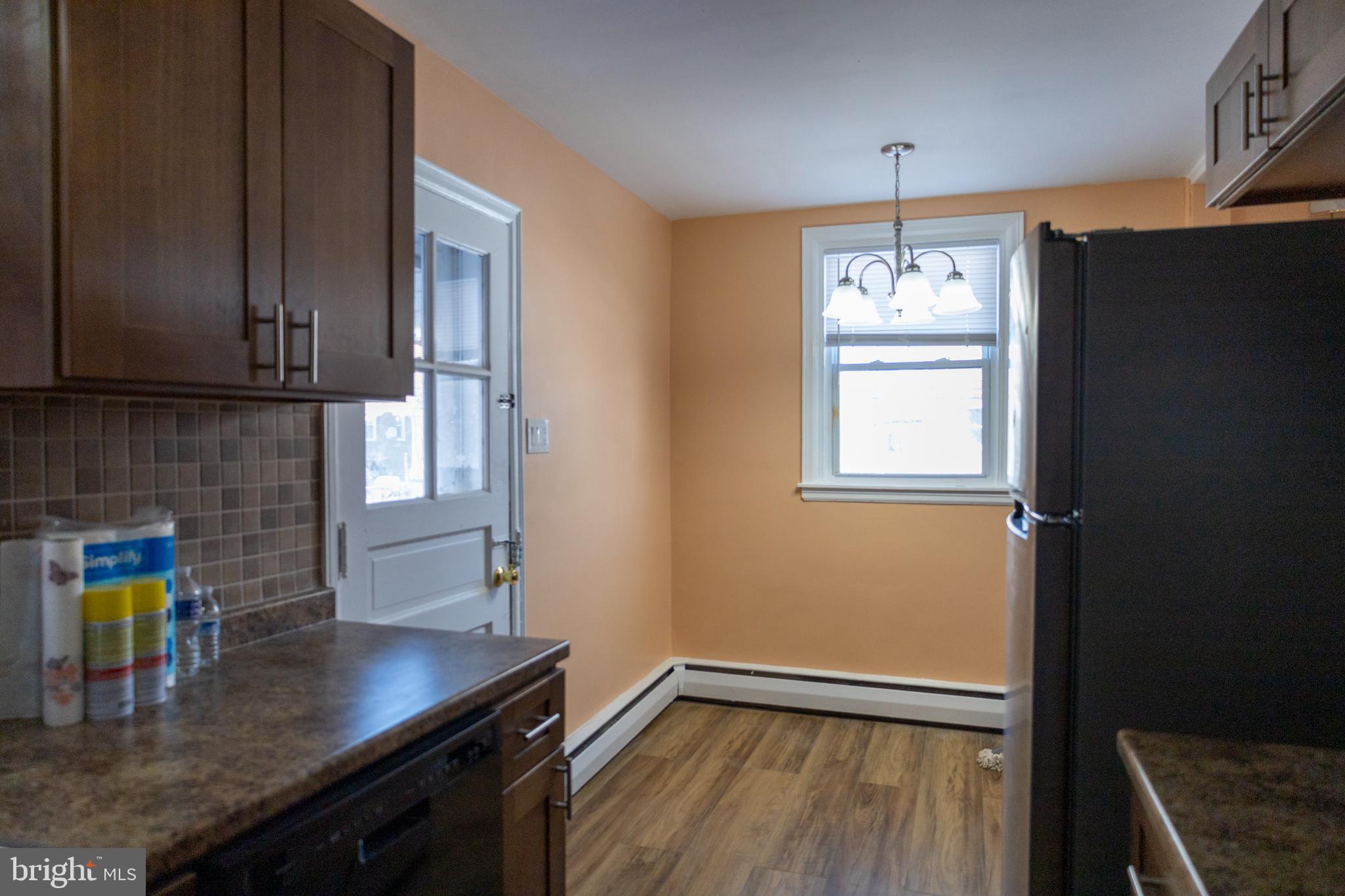 LAWNDALE - Residential