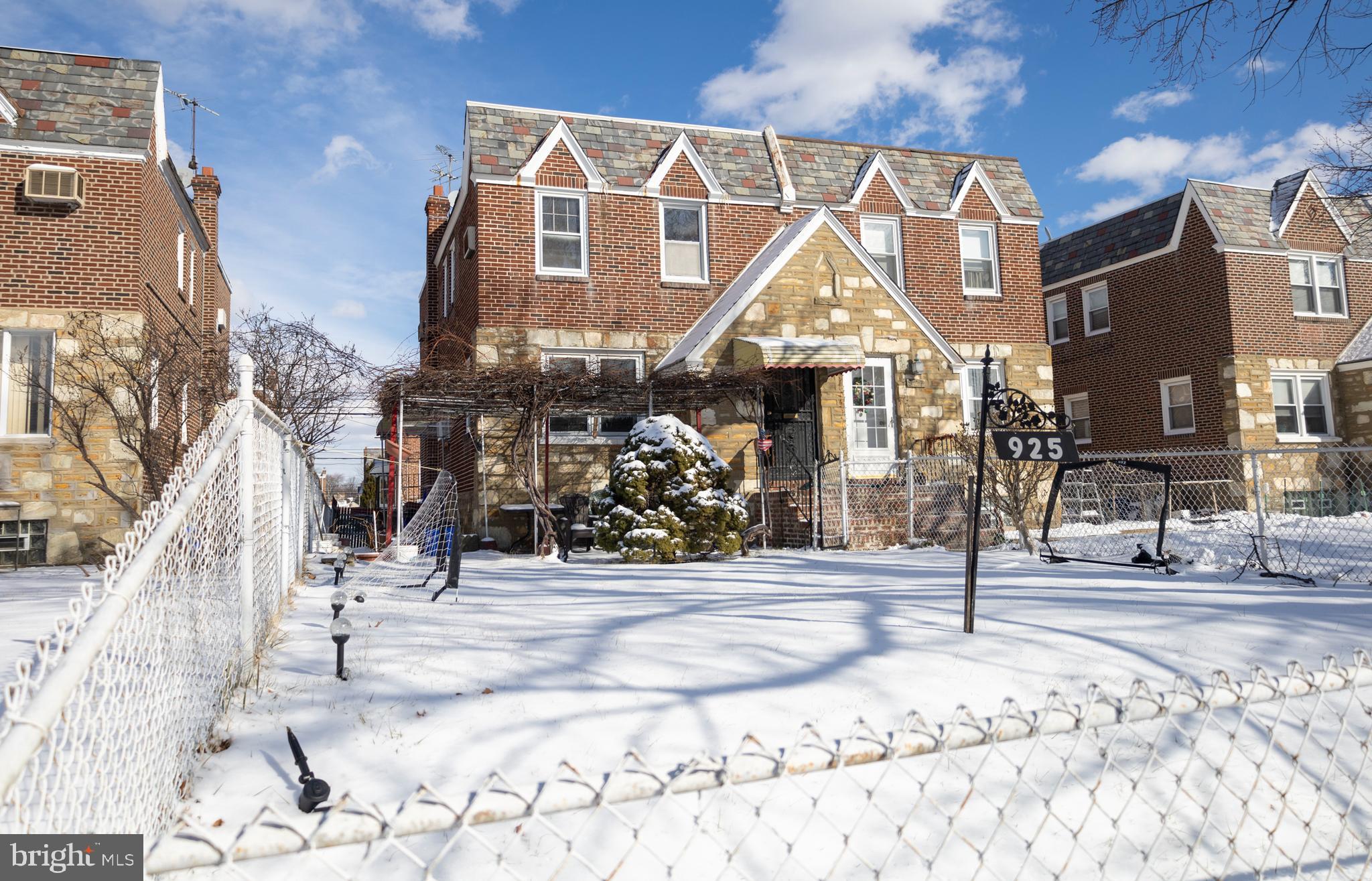 LAWNDALE - Residential