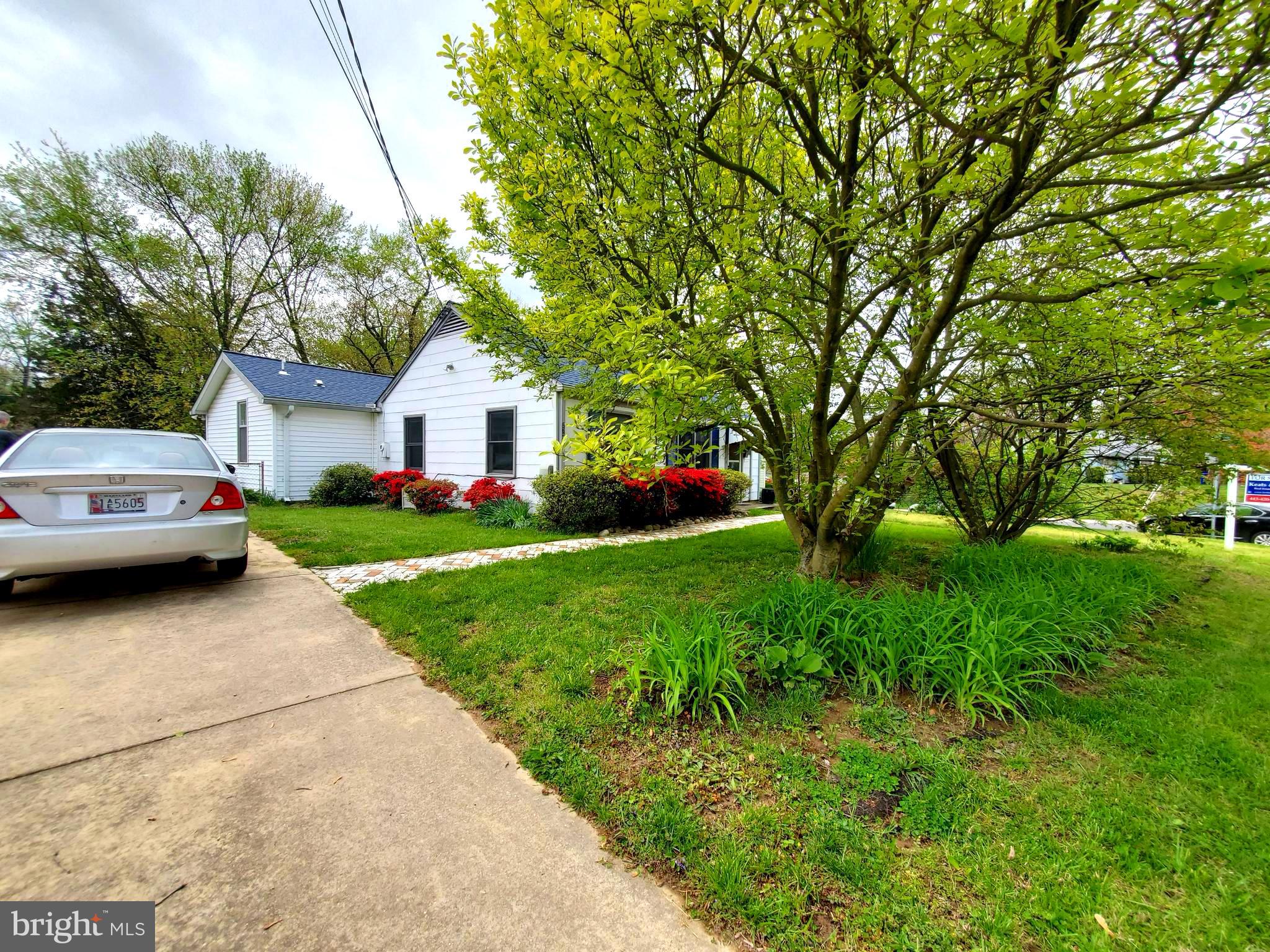 GLENMONT VILLAGE - Residential