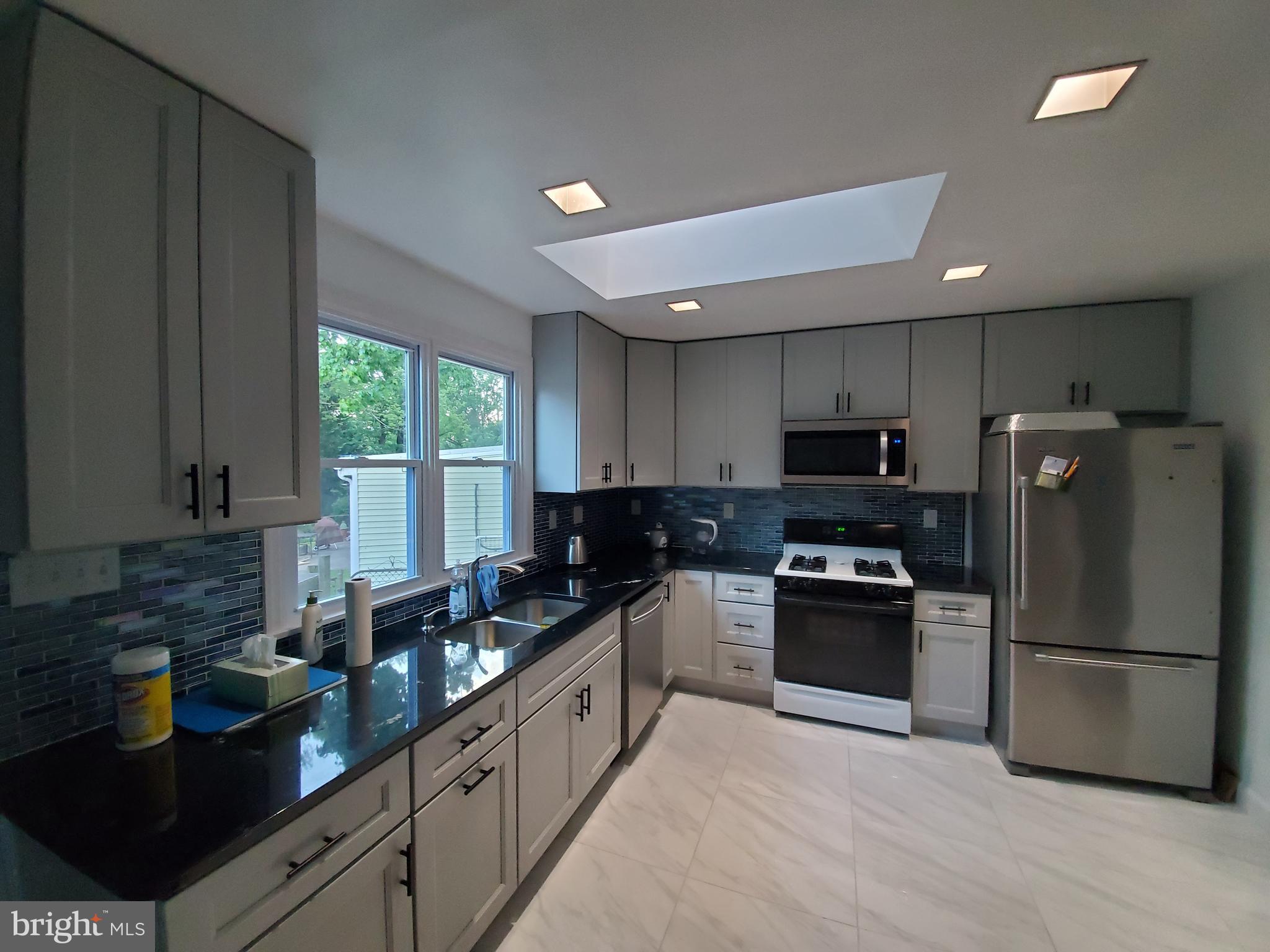 GLENMONT VILLAGE - Residential