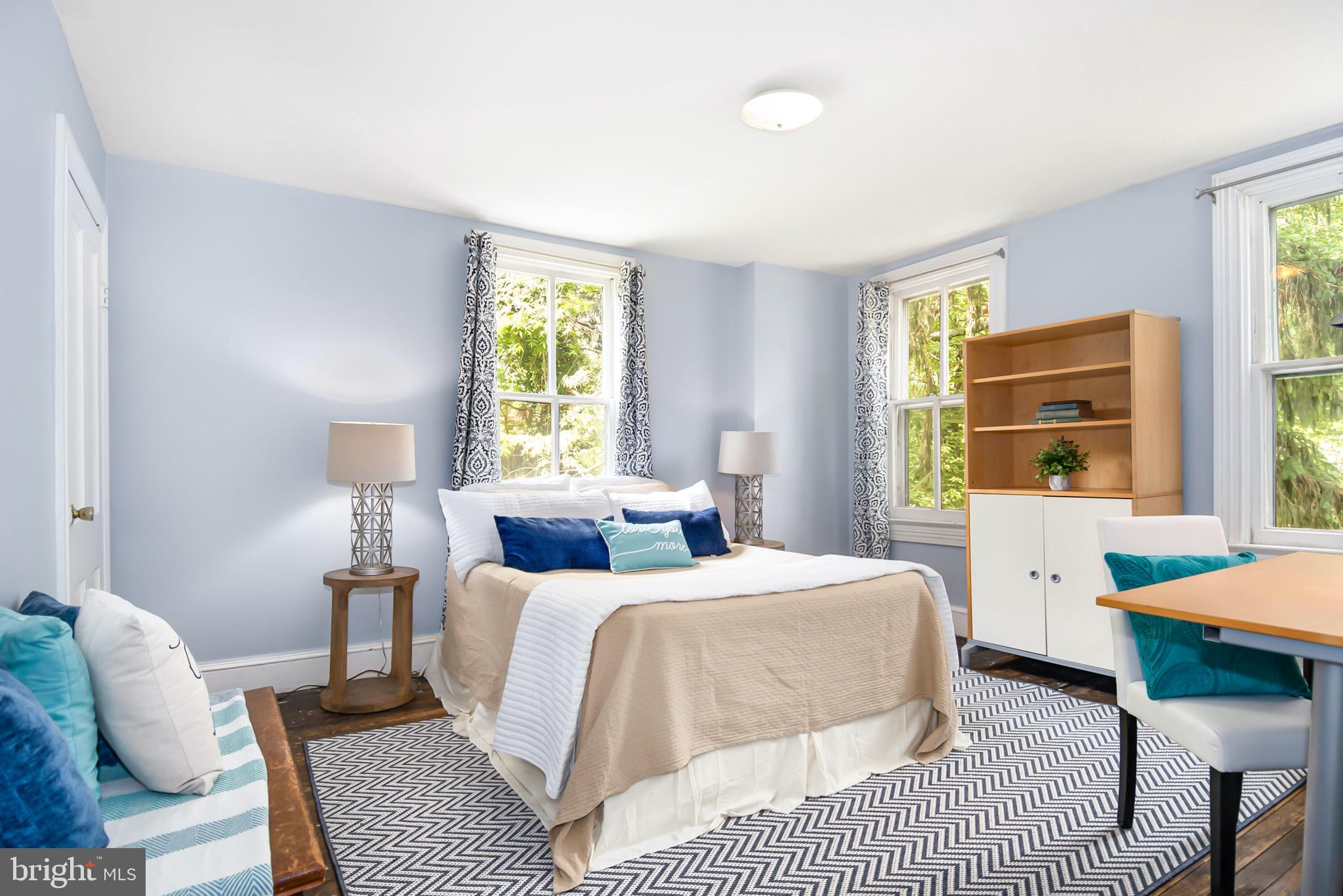 CHARLTON HEIGHTS - Residential