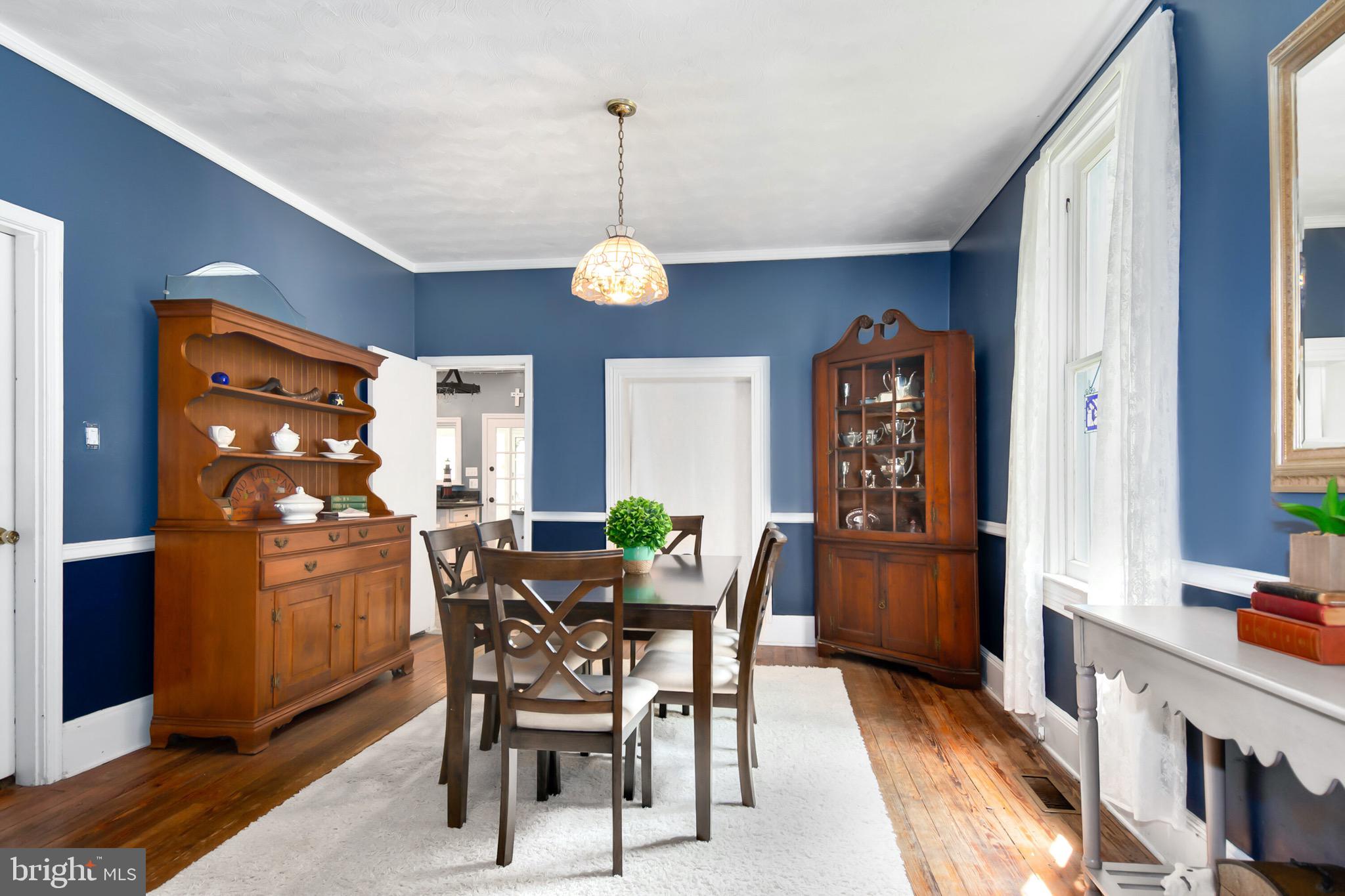 CHARLTON HEIGHTS - Residential