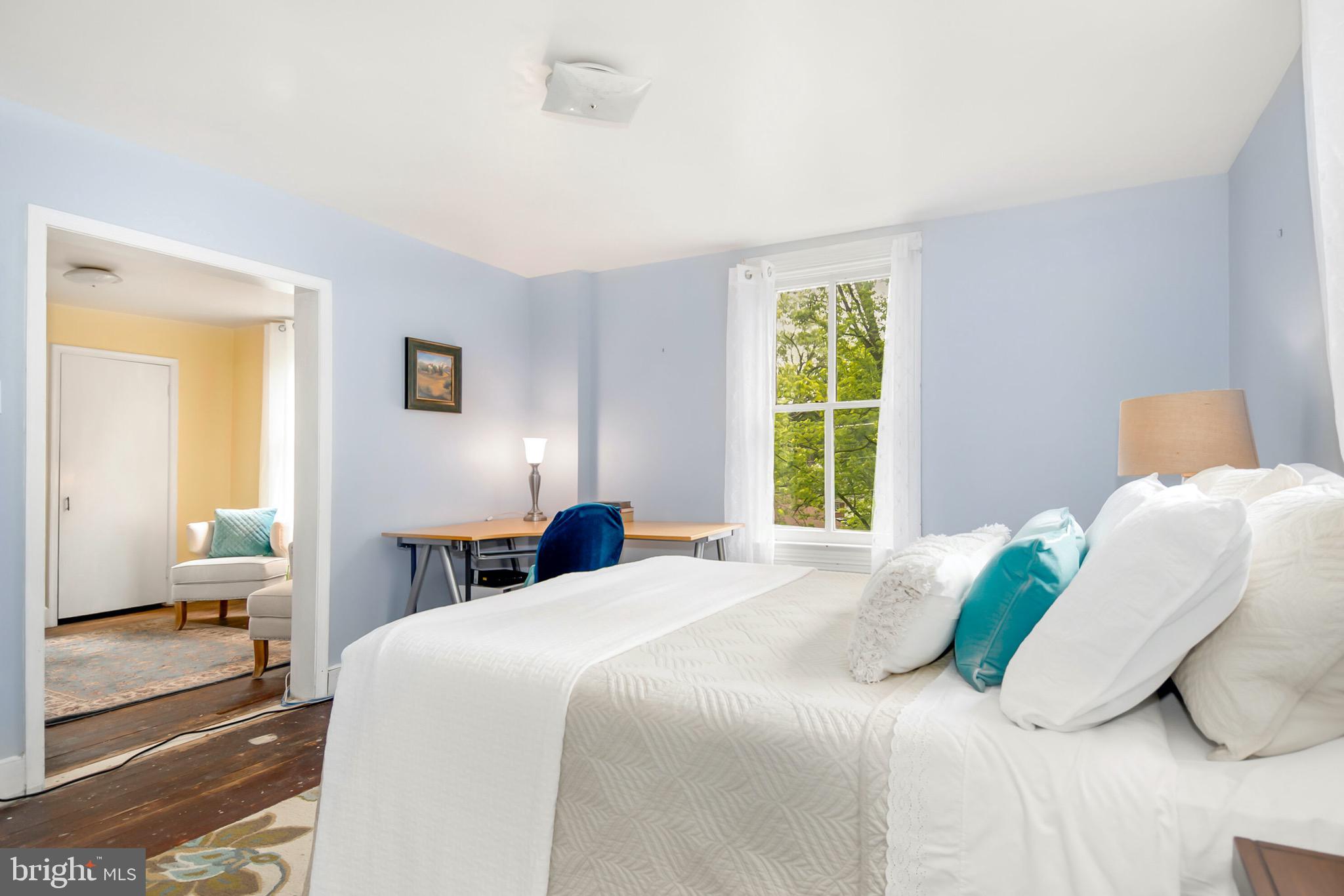 CHARLTON HEIGHTS - Residential