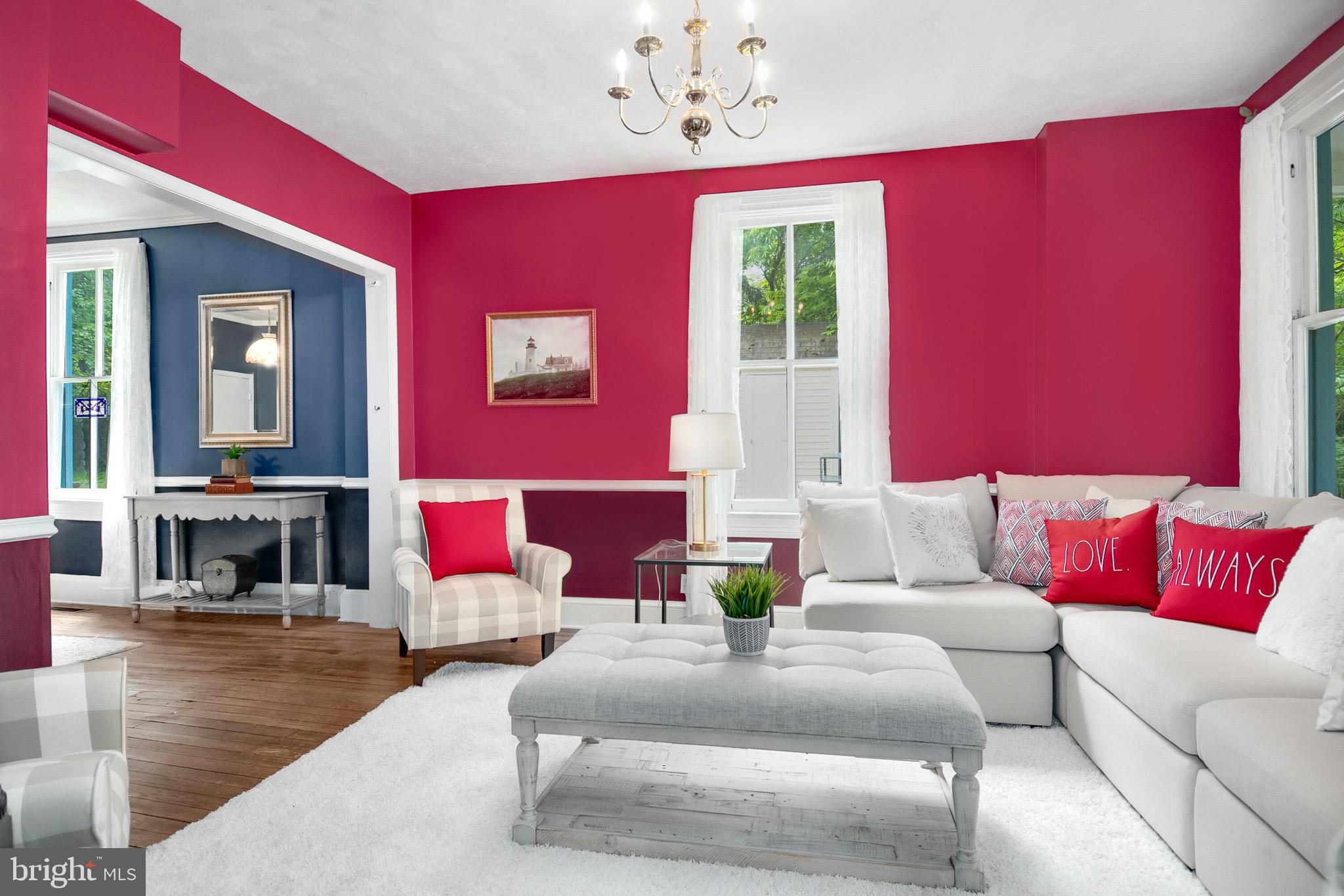 CHARLTON HEIGHTS - Residential