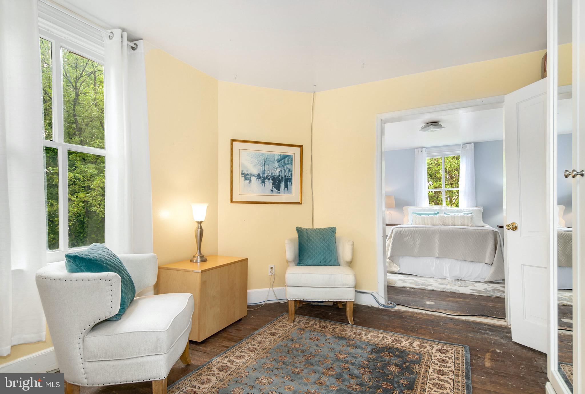 CHARLTON HEIGHTS - Residential