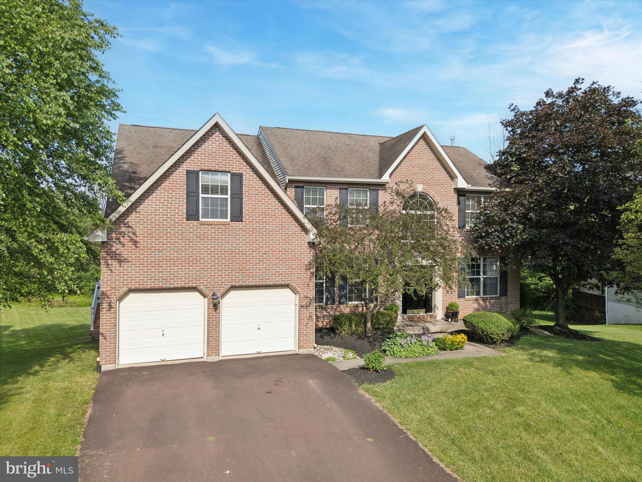 FAIRCREST ESTATES - Residential