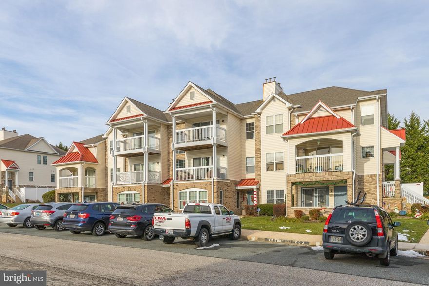 Fully Renovated 2 bedroom, 2 bathrooms, 1400 square foot top floor condo. All new appliances, 42" Cabinets with Farm sink, New HVAC, water heater, with new washer and dryer. Huge walk-in closets,. Bathrooms have a luxury rain shower and high-end vanity with hardwood flooring through. Recessed lighting and under-cabinet lighting. Not a detail has been missed on this Condo. The community has a pool for the summertime and walking areas to enjoy nature. Multiple Offers. Please have all offers in by December 30th At  noon.