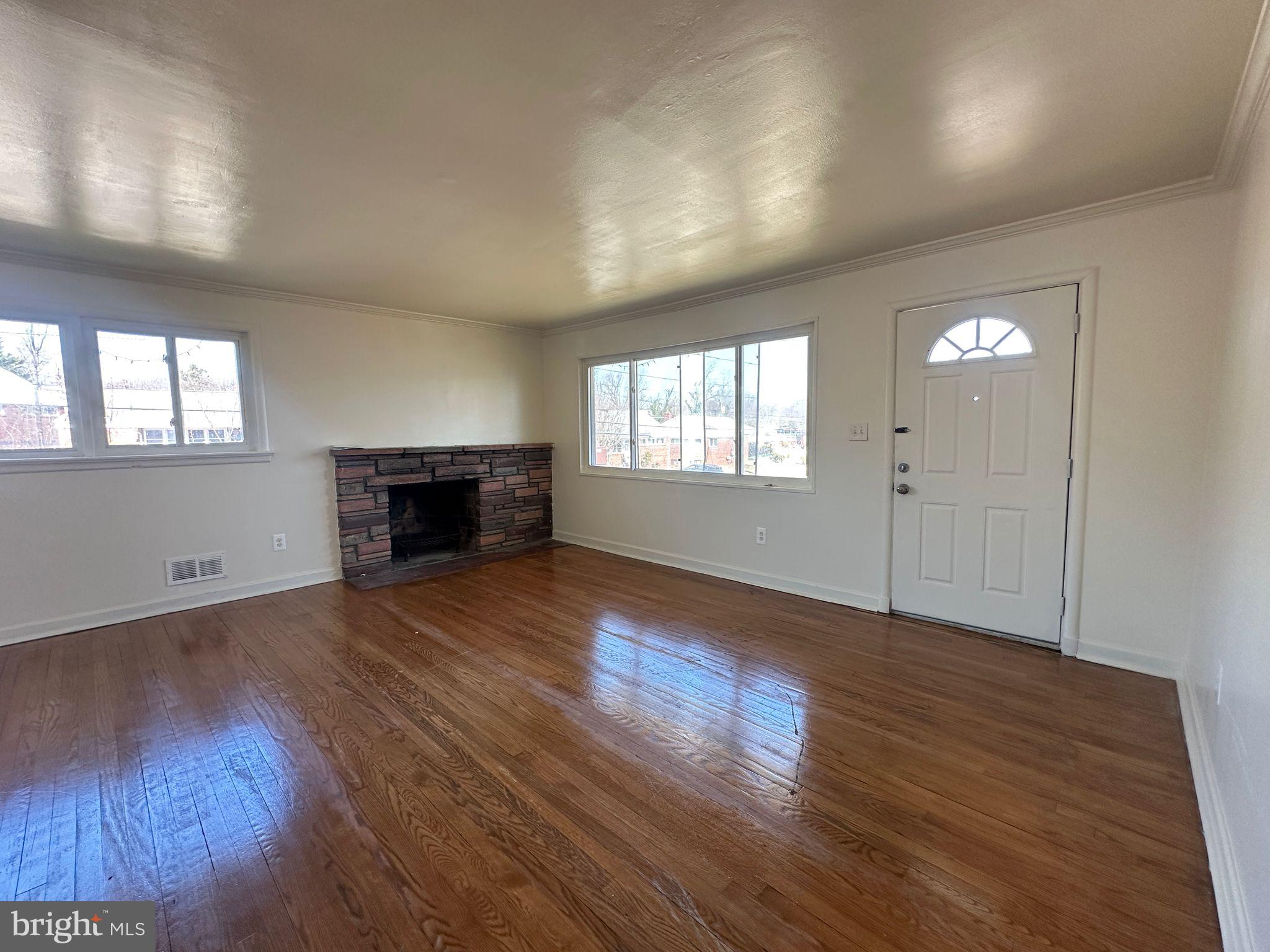 NEW HAMPSHIRE ESTATES - Residential