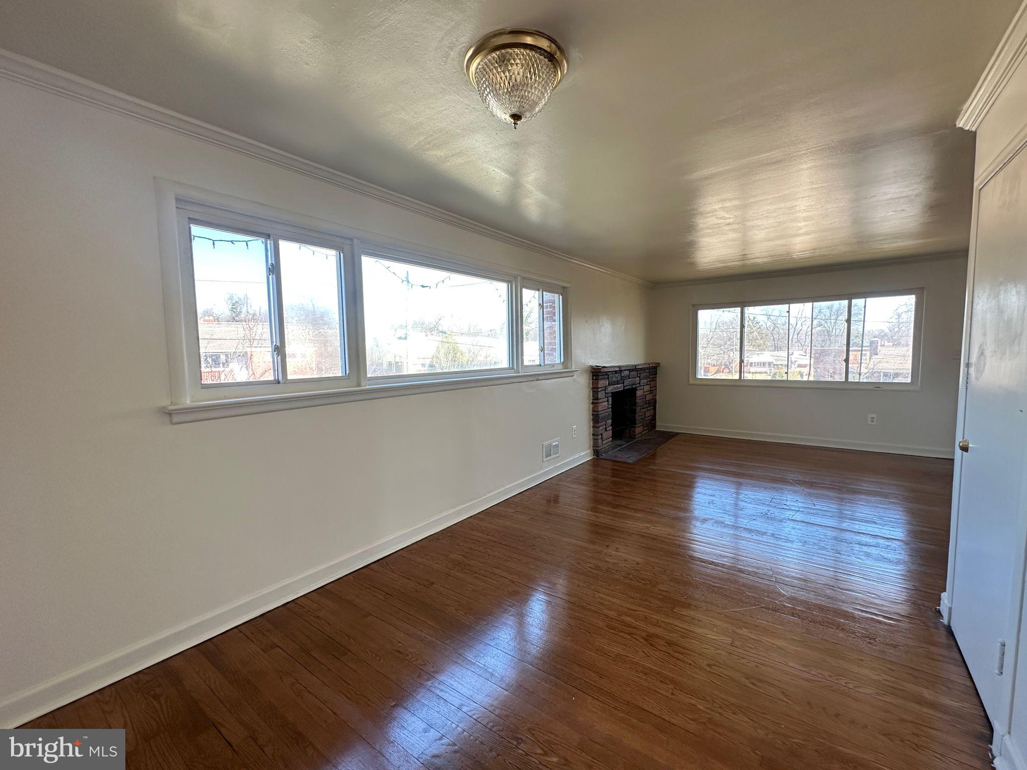 NEW HAMPSHIRE ESTATES - Residential