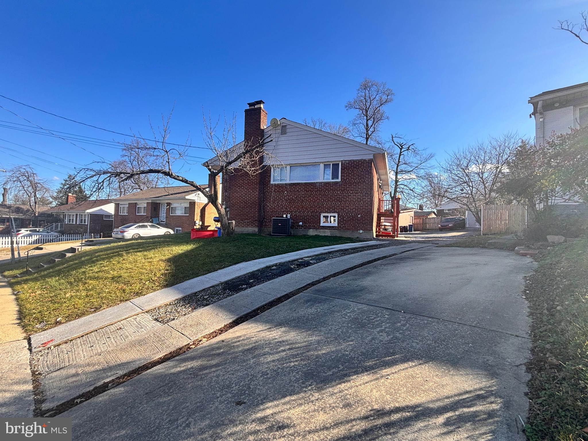 NEW HAMPSHIRE ESTATES - Residential