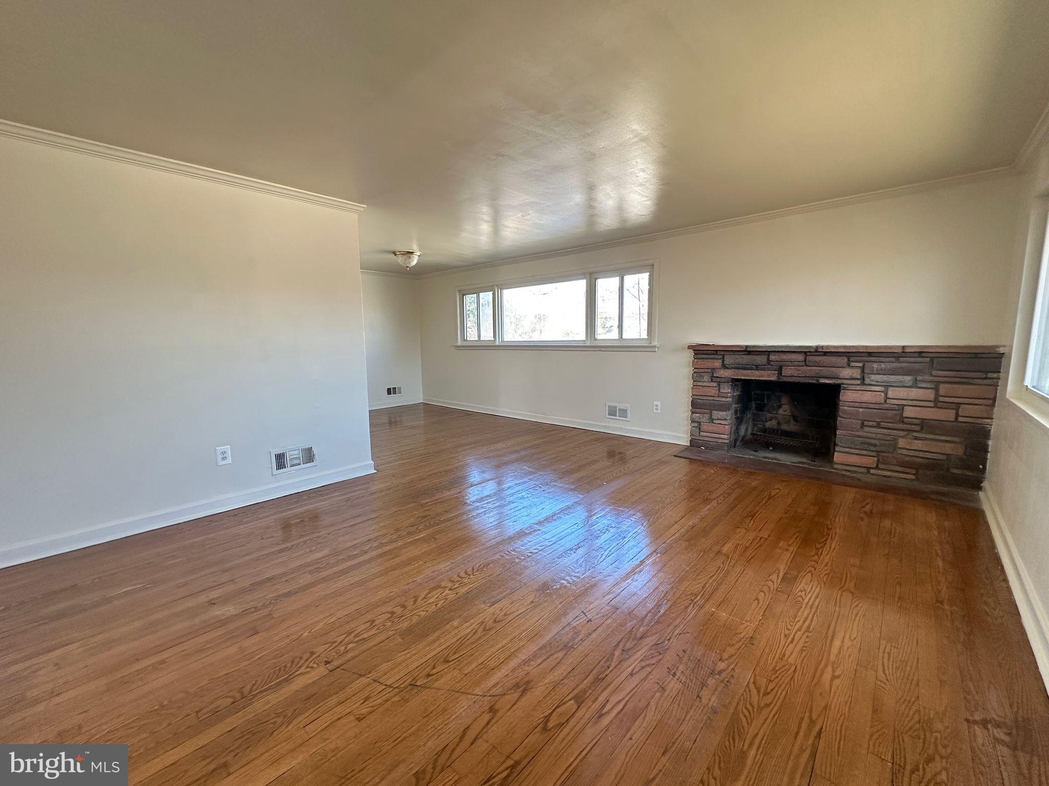 NEW HAMPSHIRE ESTATES - Residential