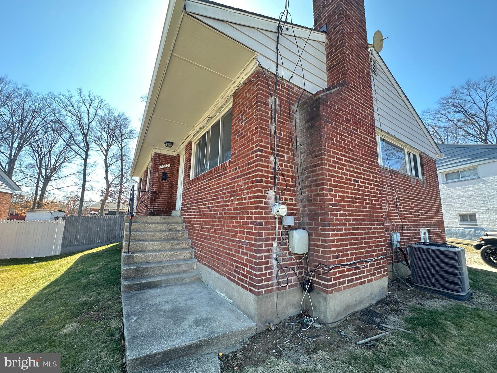 NEW HAMPSHIRE ESTATES - Residential