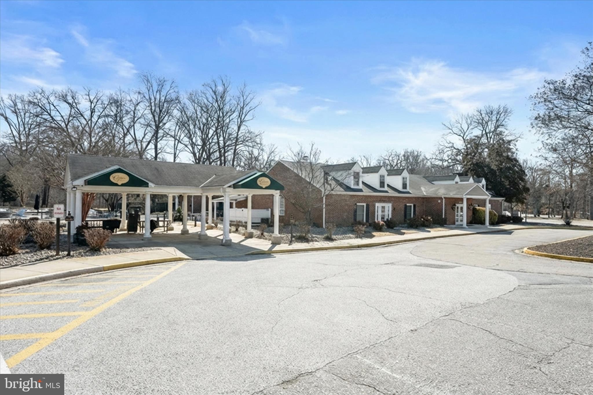 CROFTON COMMONS - Residential