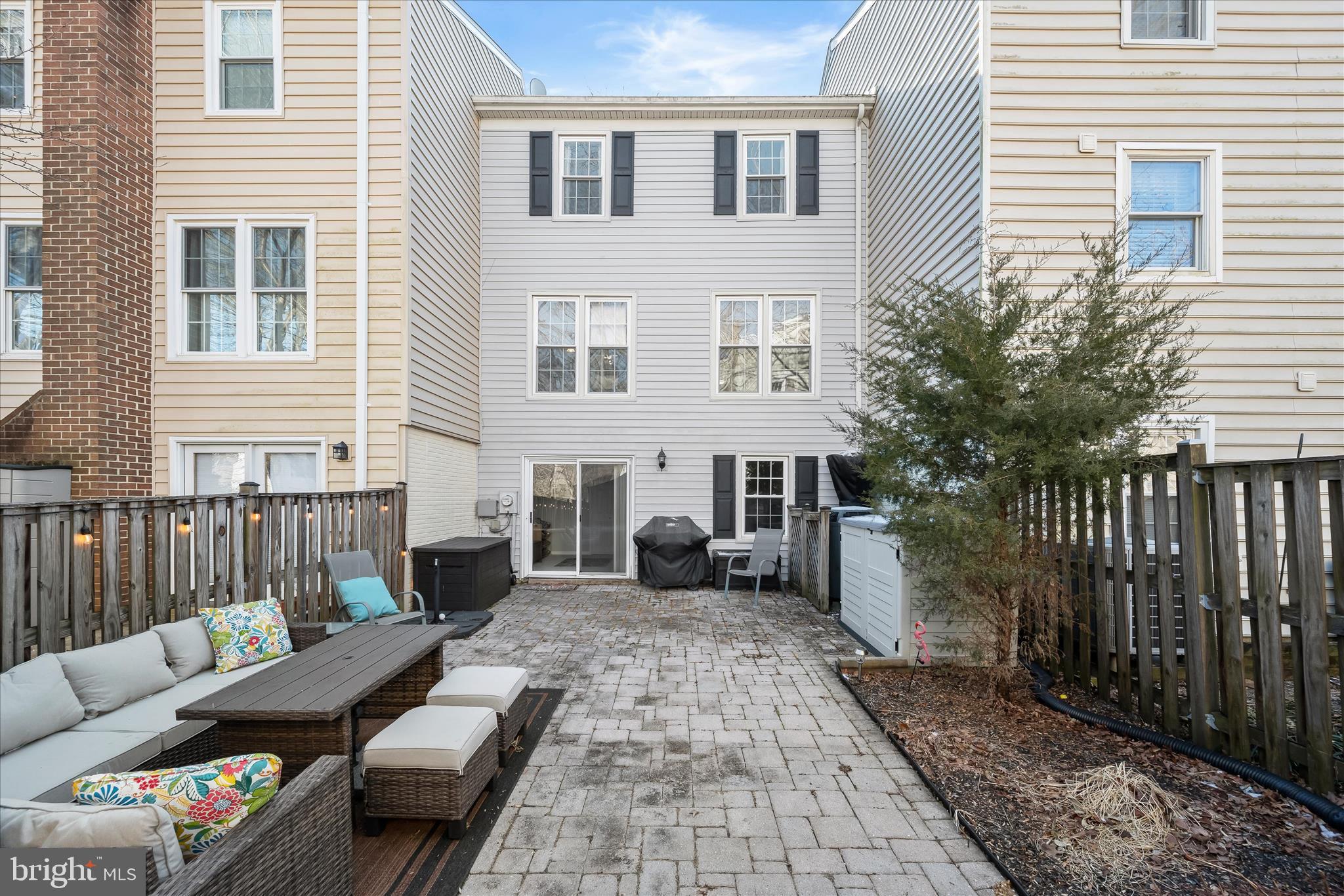 CROFTON COMMONS - Residential