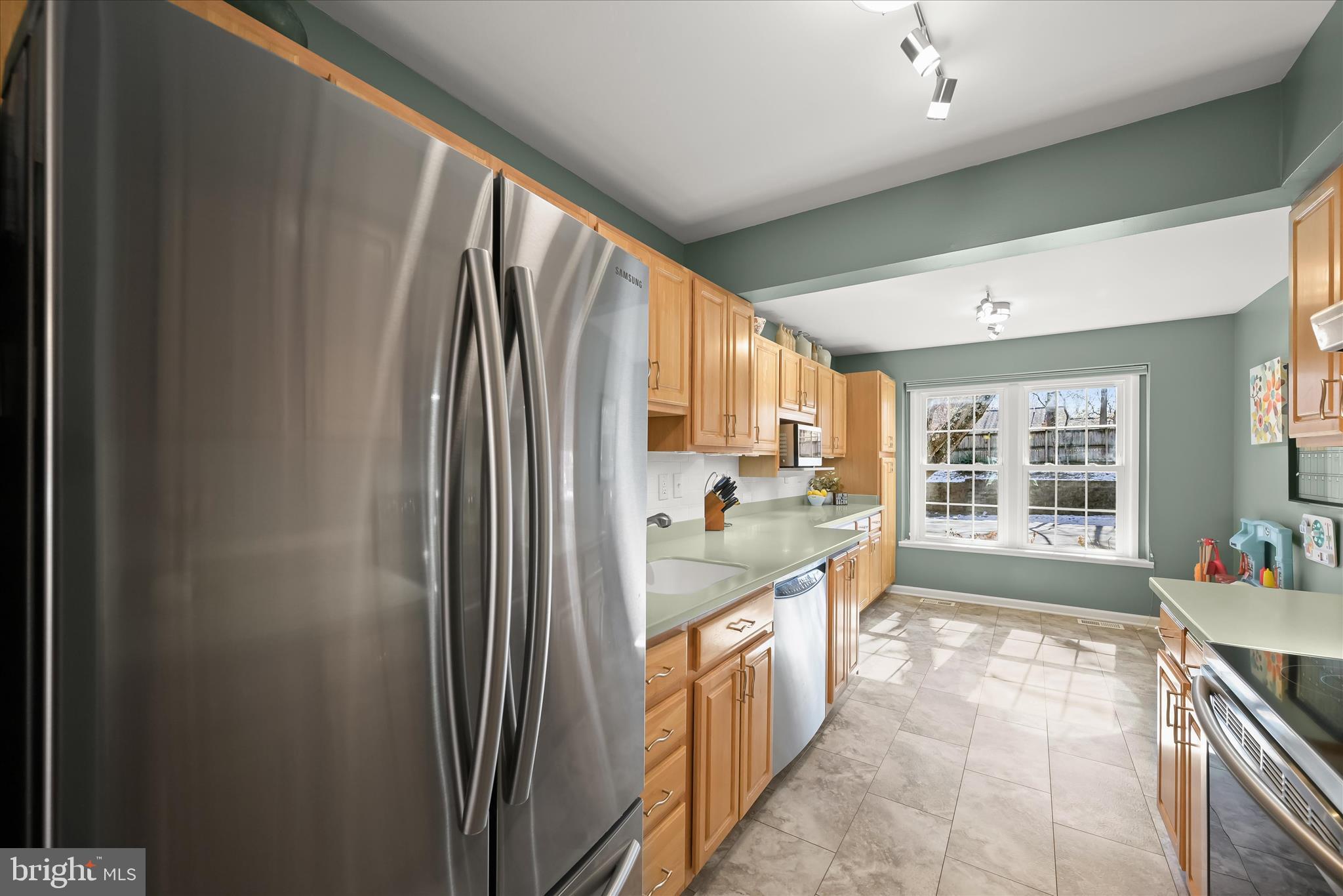 CROFTON COMMONS - Residential