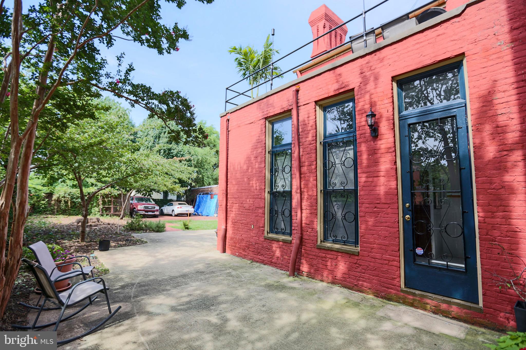 LEDROIT PARK - Residential