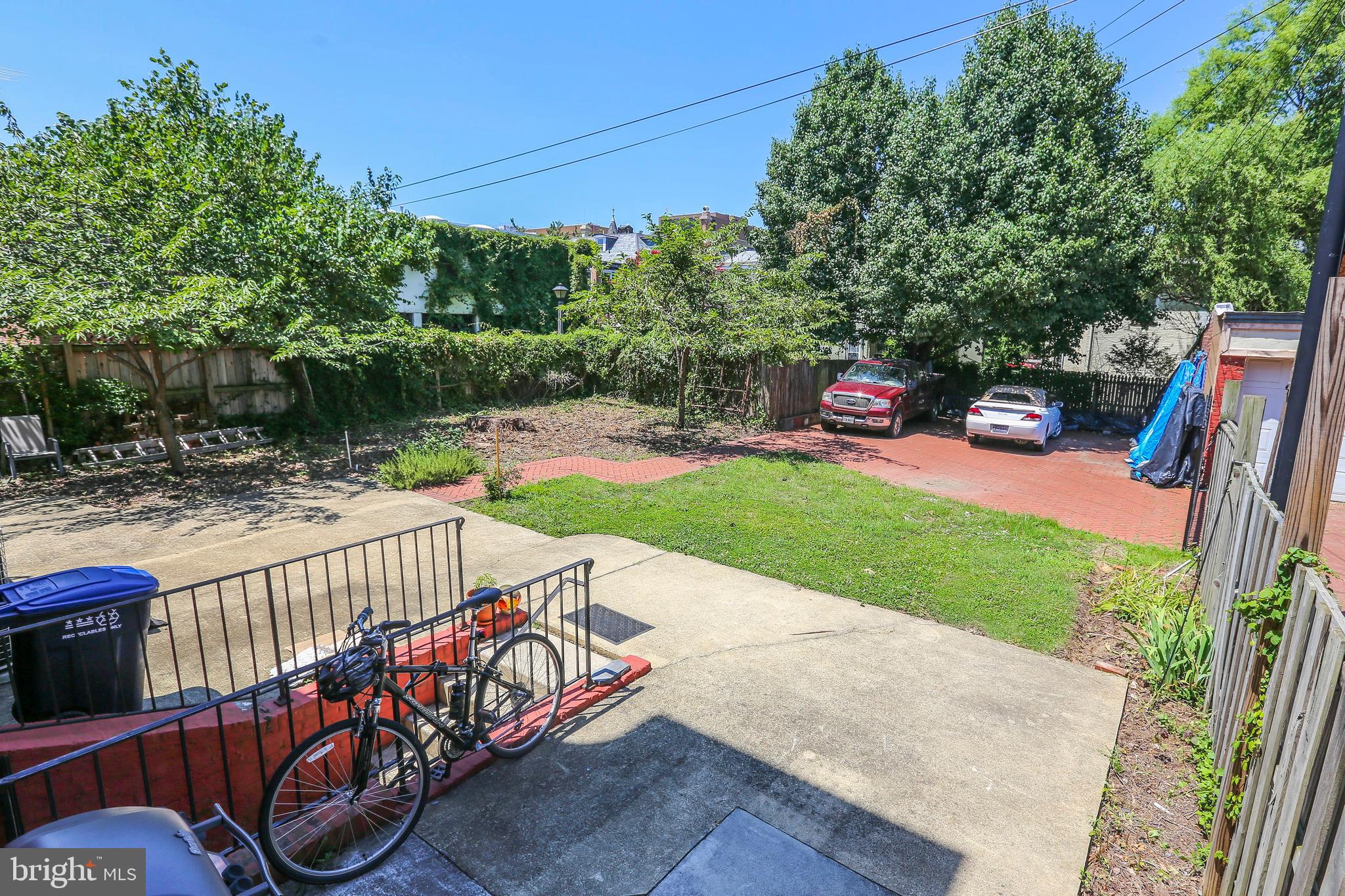 LEDROIT PARK - Residential