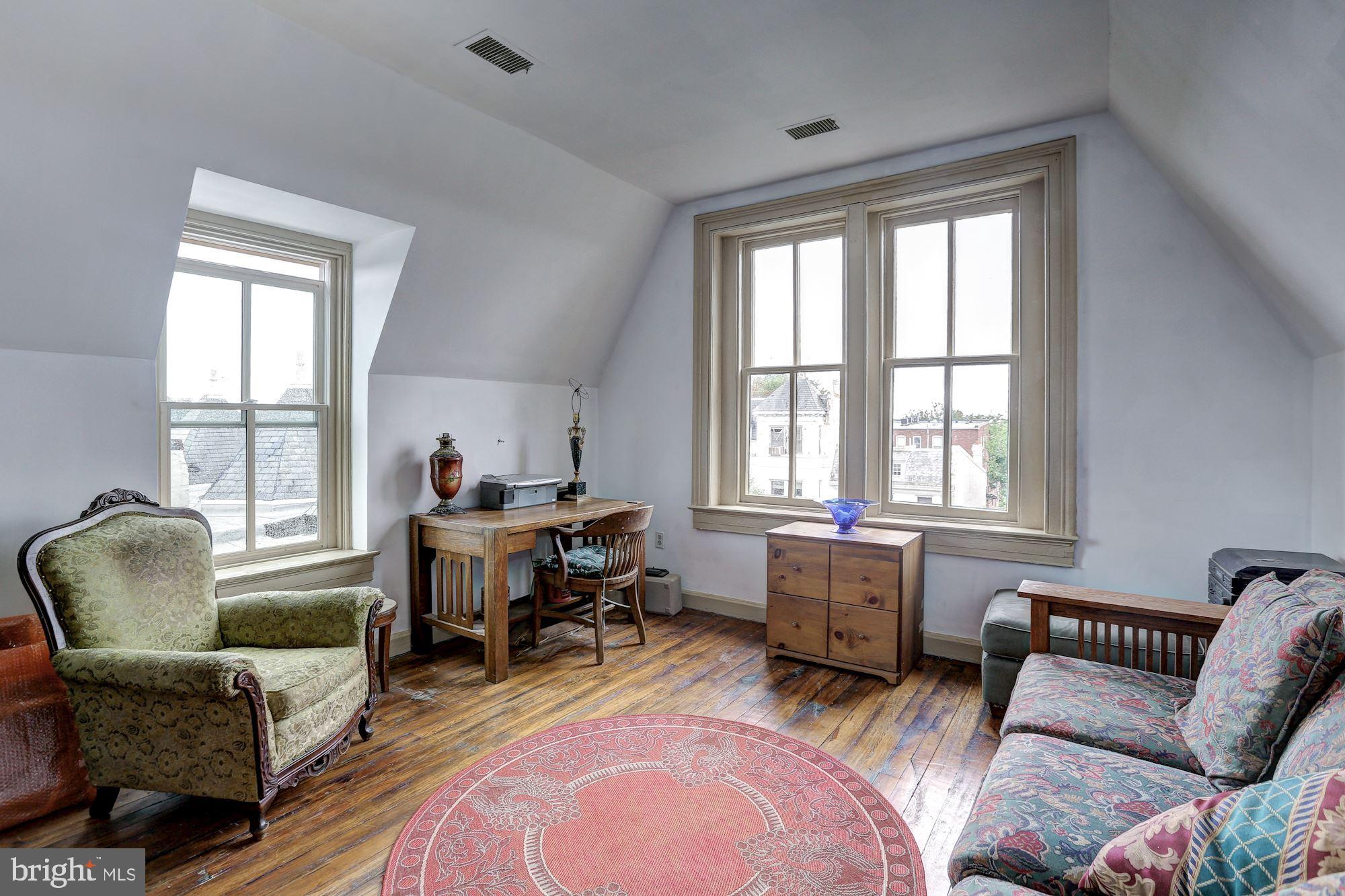 LEDROIT PARK - Residential