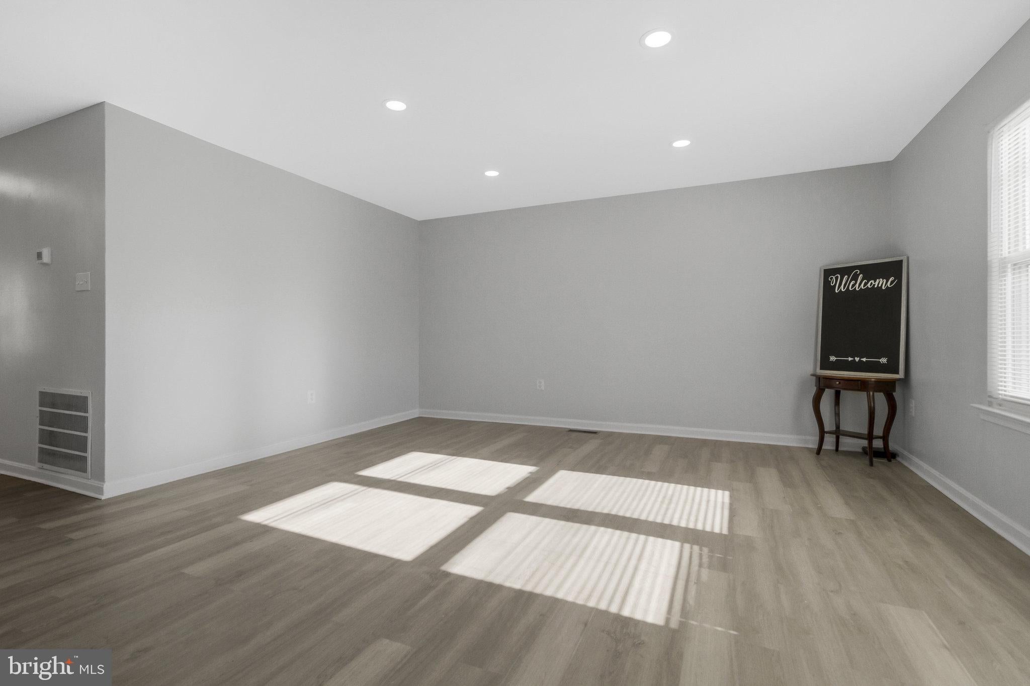 5004 ROANOKE PLACE