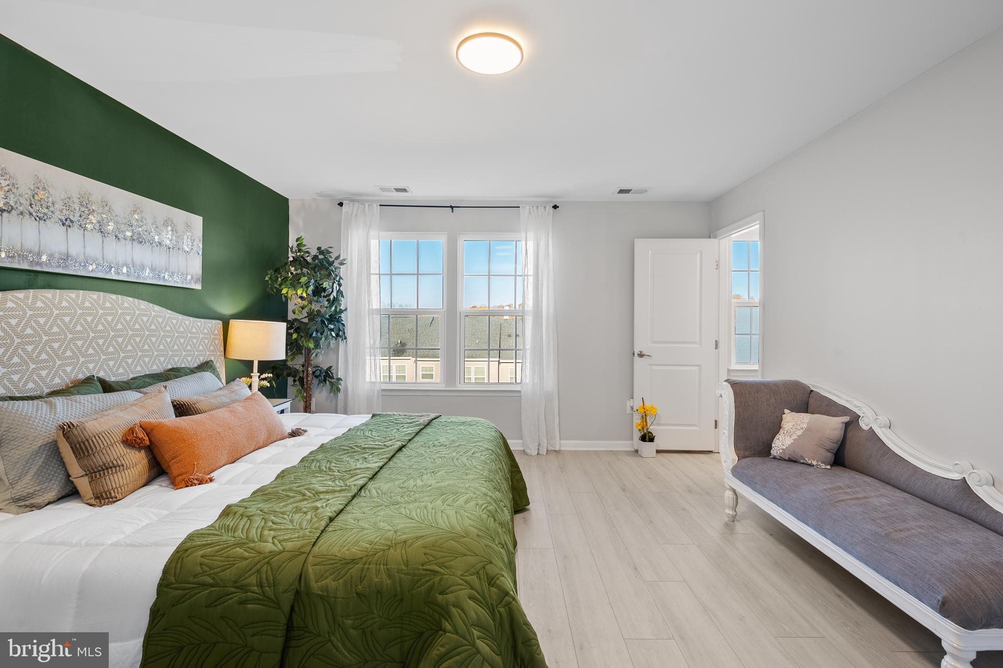 POTOMAC STATION - Residential