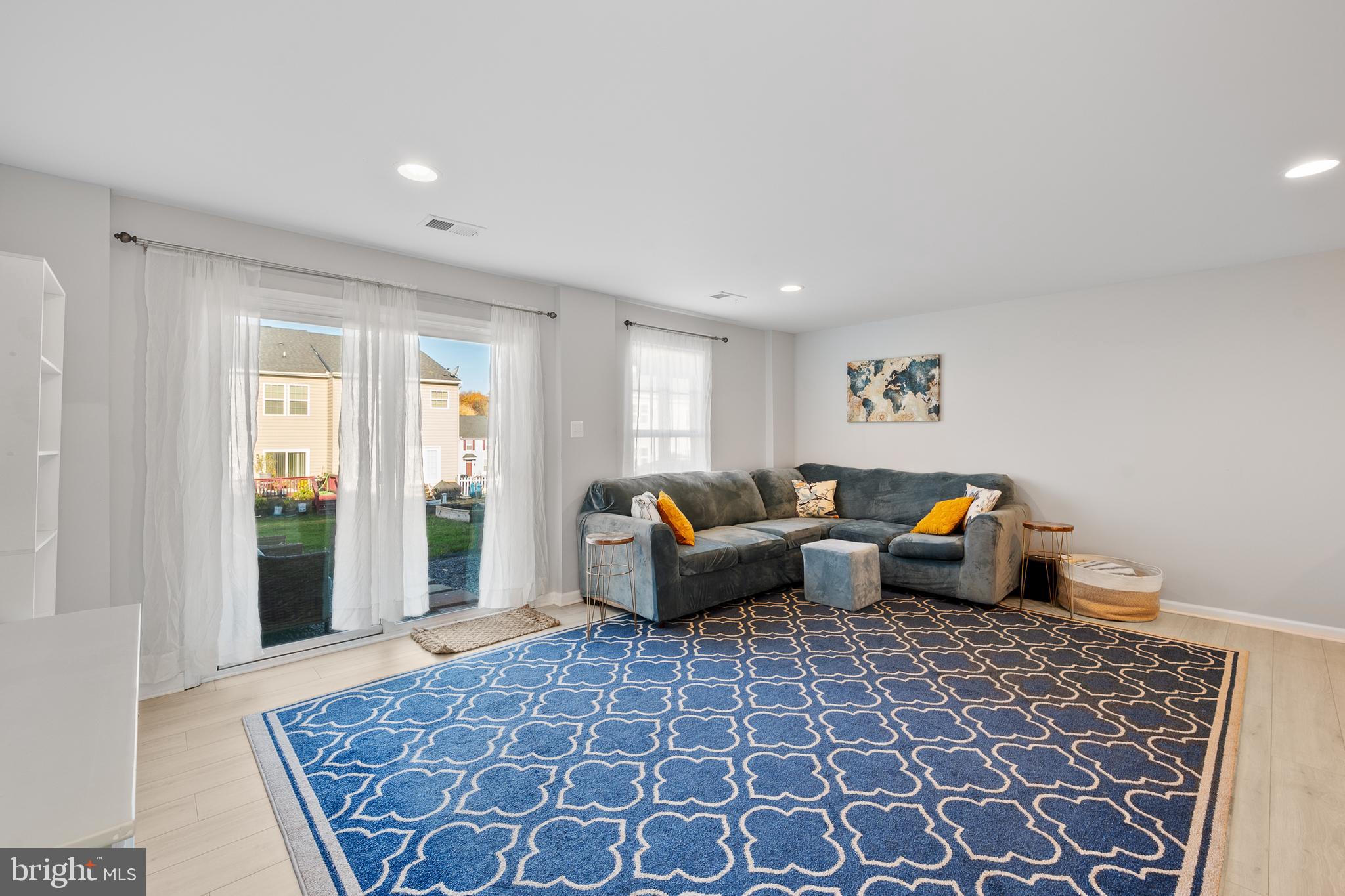 POTOMAC STATION - Residential