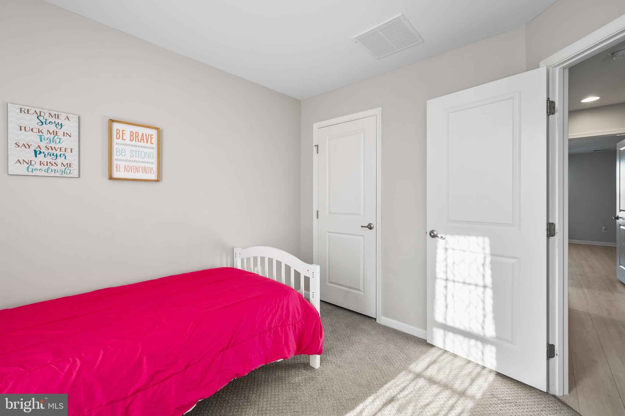 POTOMAC STATION - Residential