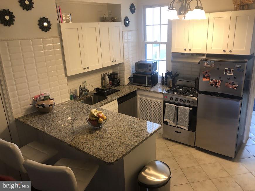 GRADUATE HOSPITAL - Residential Lease