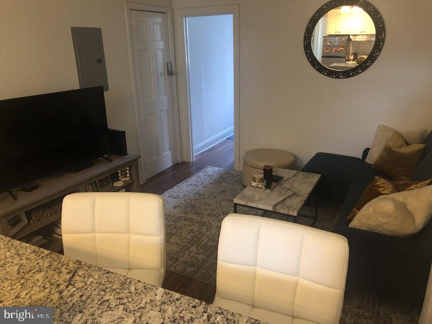 GRADUATE HOSPITAL - Residential Lease