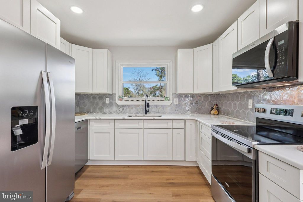 Photo of 317 Cayuga Trail, BROWNS MILLS, NJ 08015 (MLS # NJBL2107376)