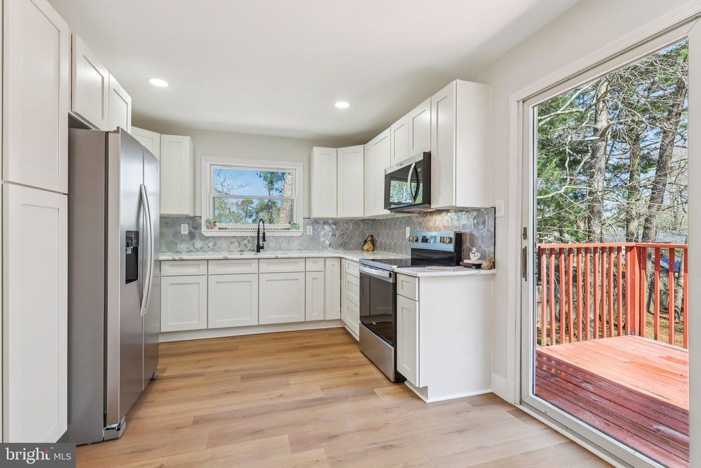 Photo of 317 Cayuga Trail, BROWNS MILLS, NJ 08015 (MLS # NJBL2107376)