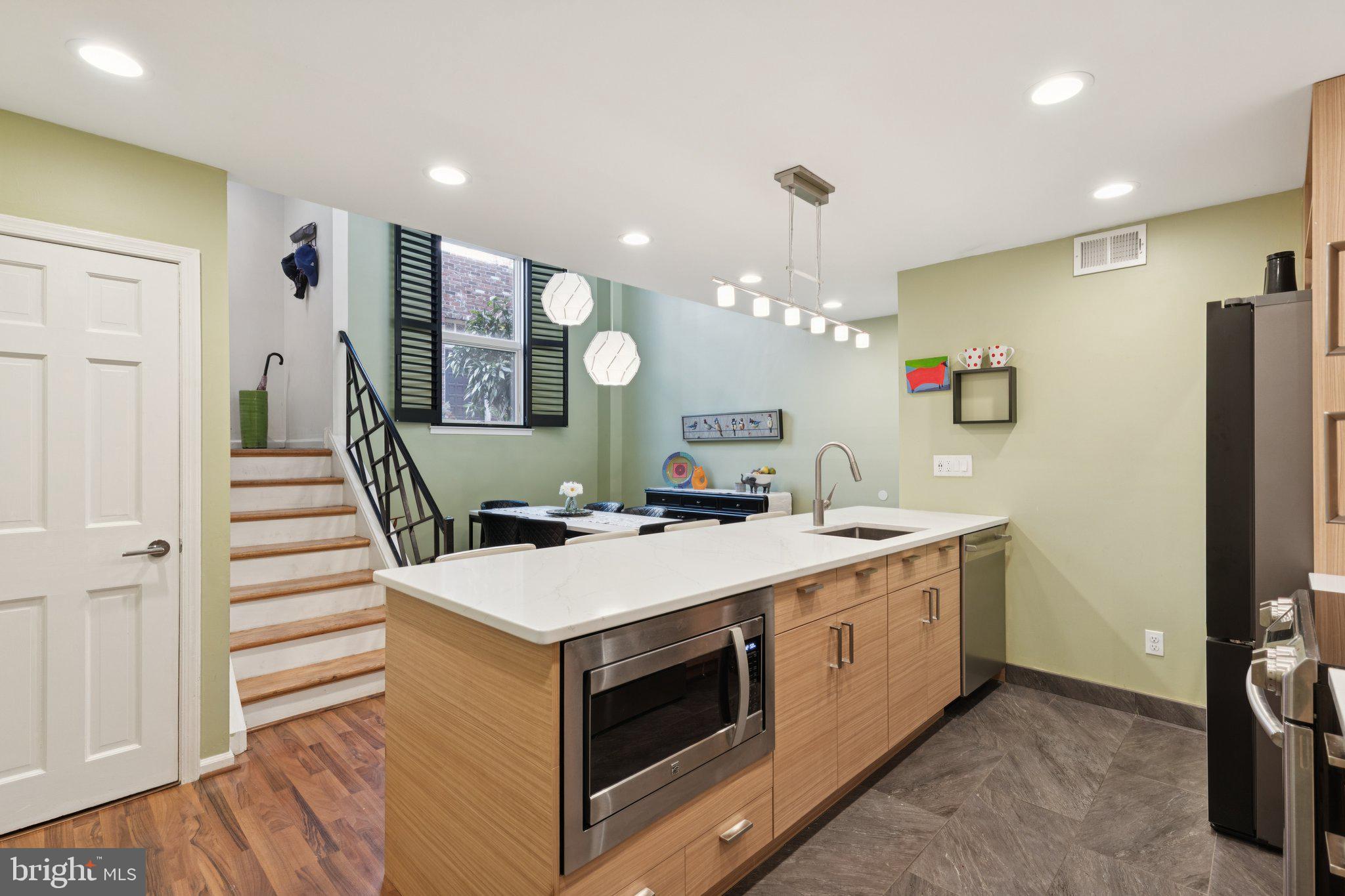 WASHINGTON SQ WEST - Residential