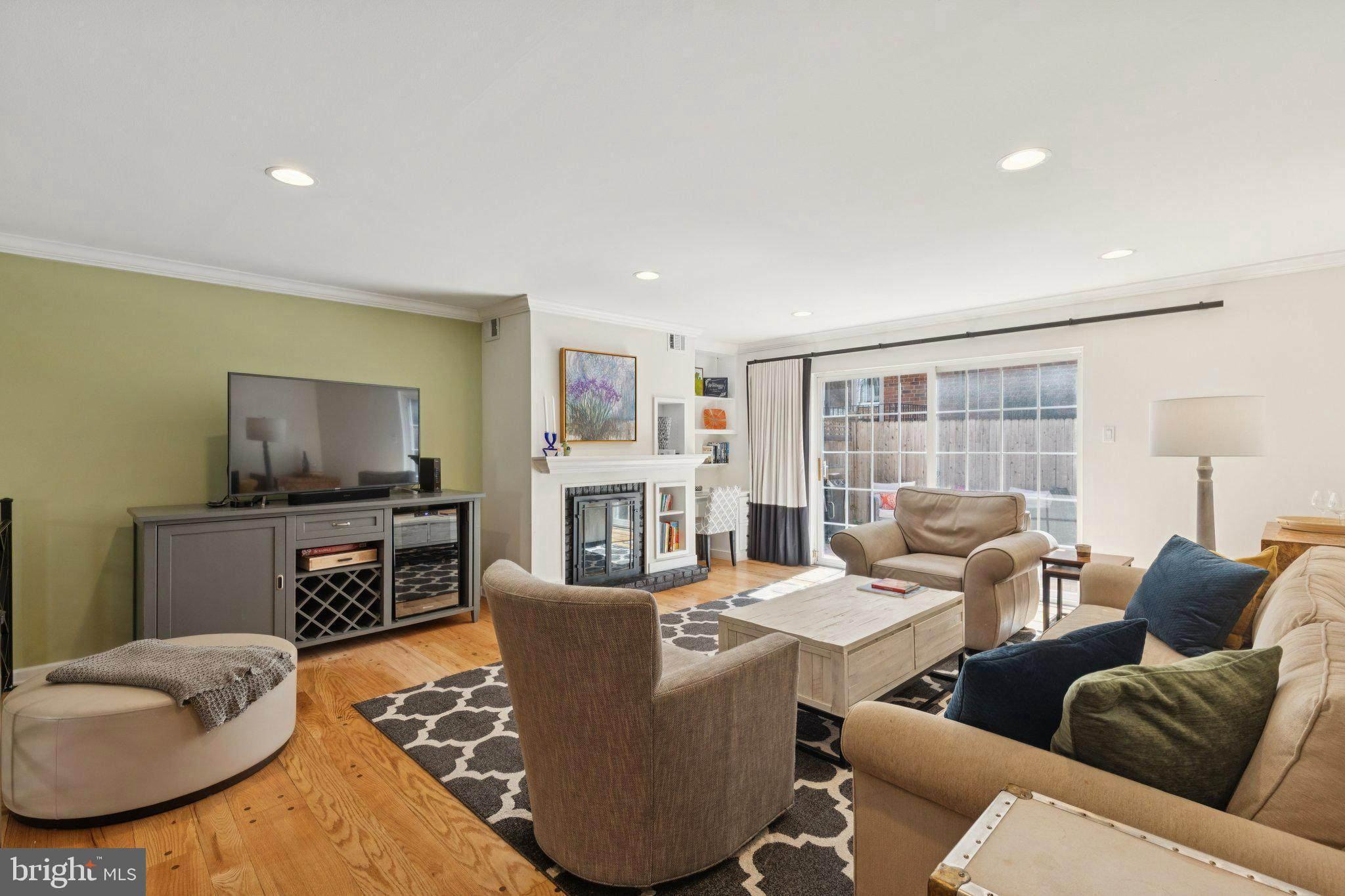 WASHINGTON SQ WEST - Residential