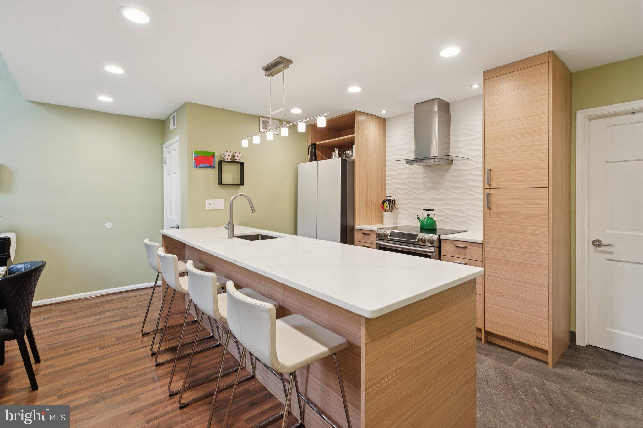 WASHINGTON SQ WEST - Residential