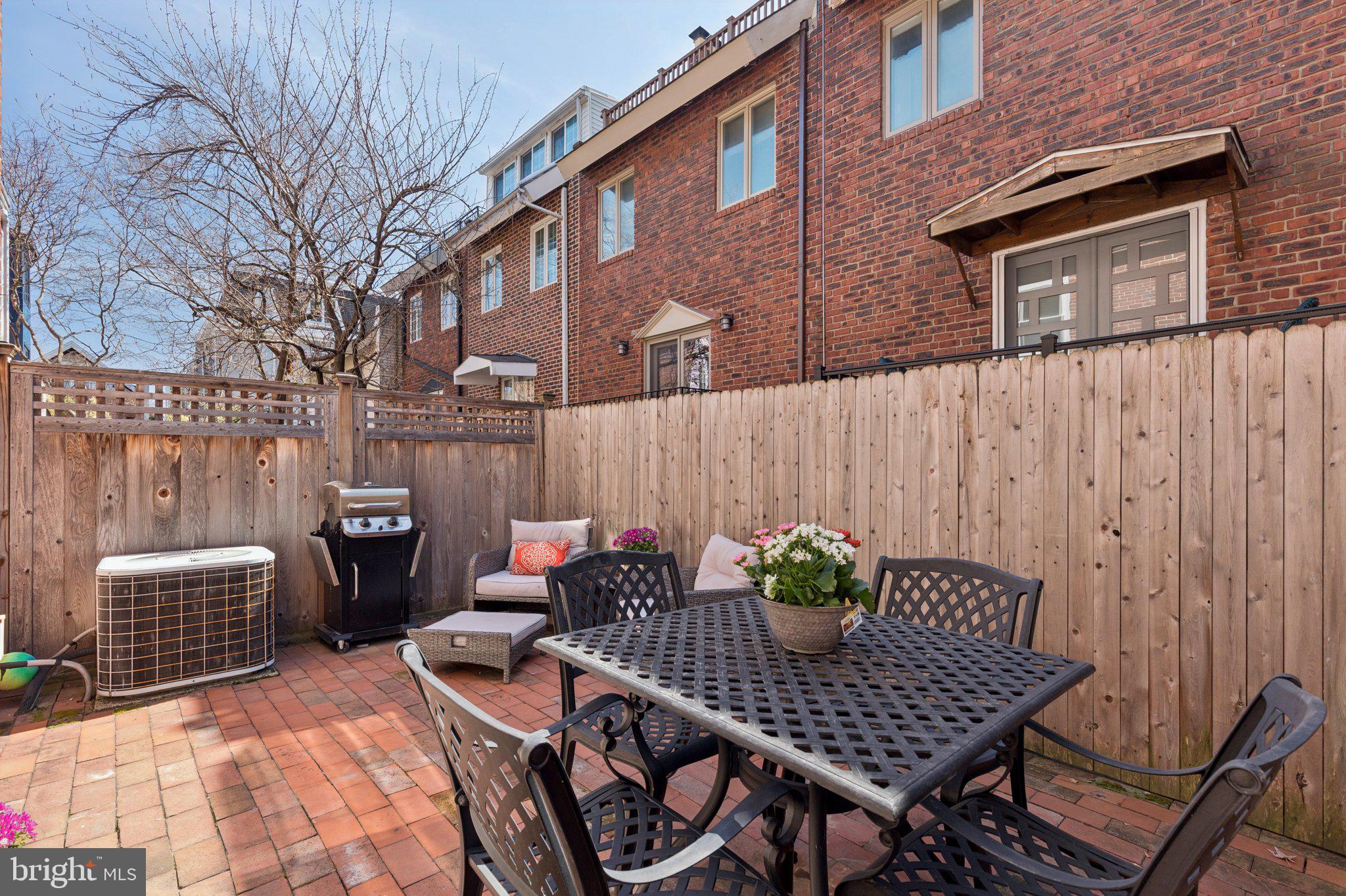 WASHINGTON SQ WEST - Residential