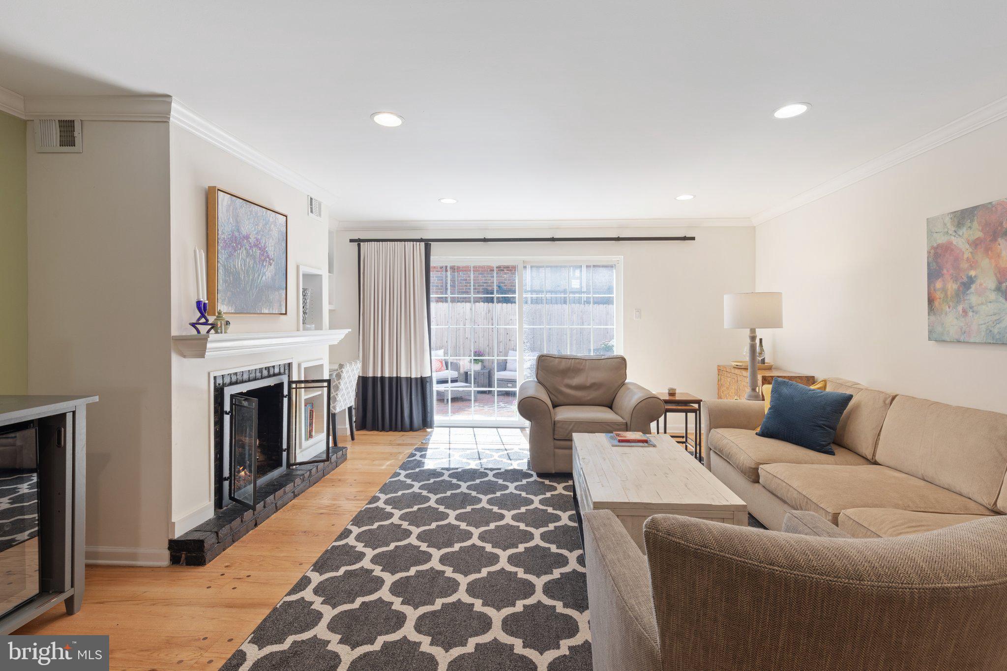 WASHINGTON SQ WEST - Residential