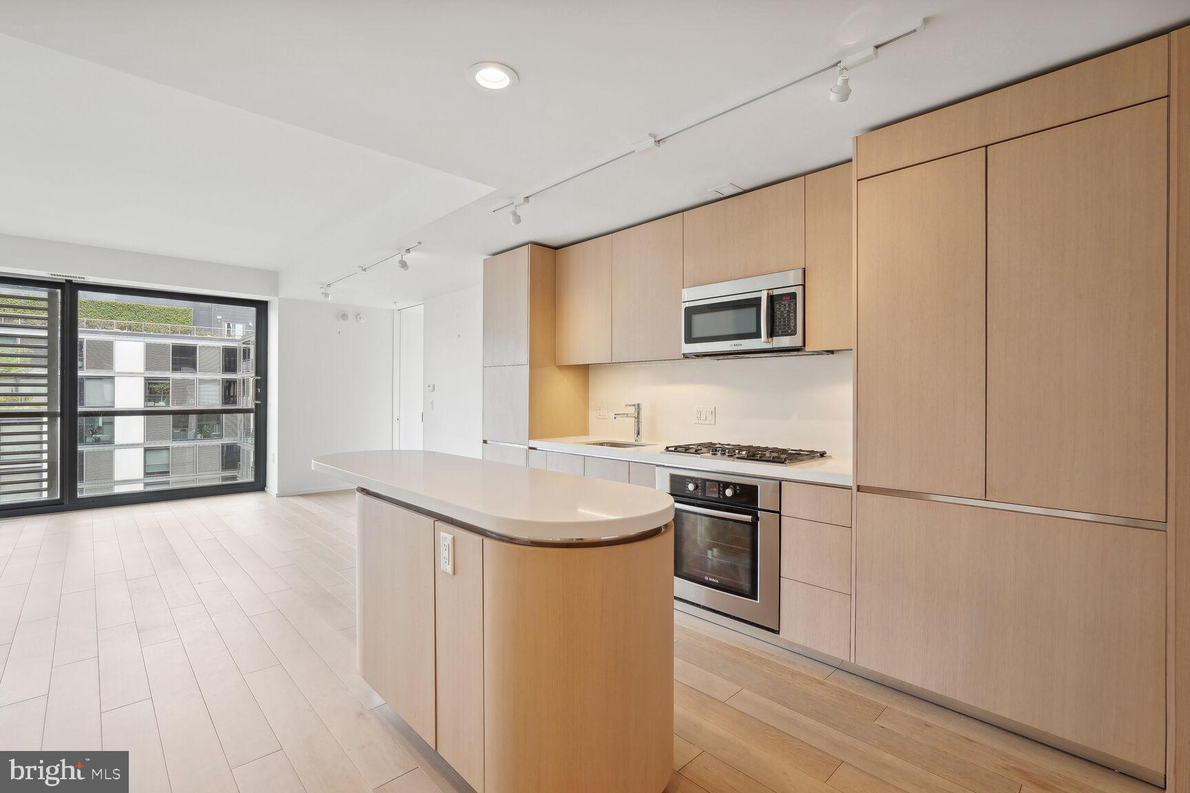 925 H STREET NW 1003