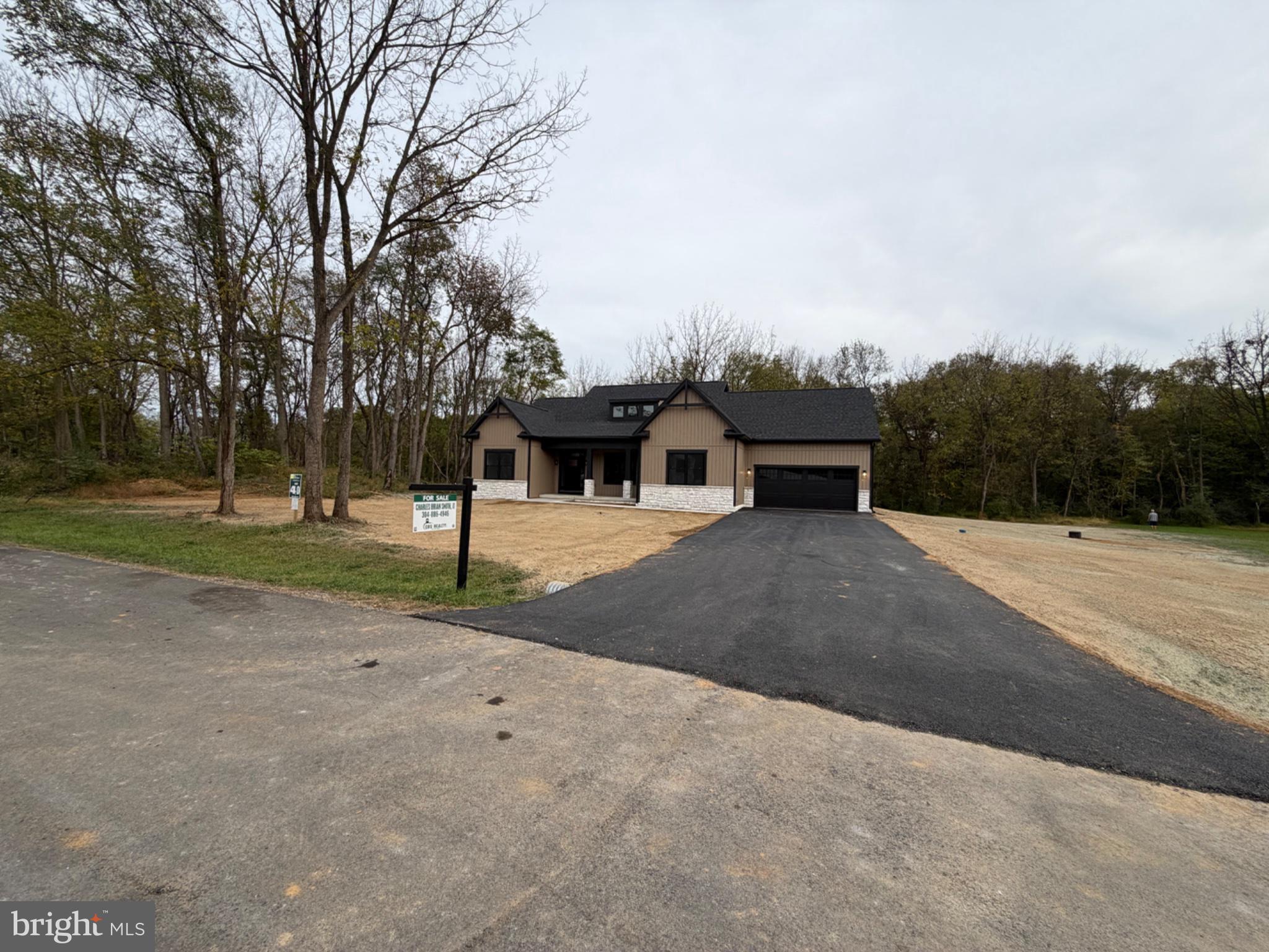Lot 40 STORMFIELD DRIVE W