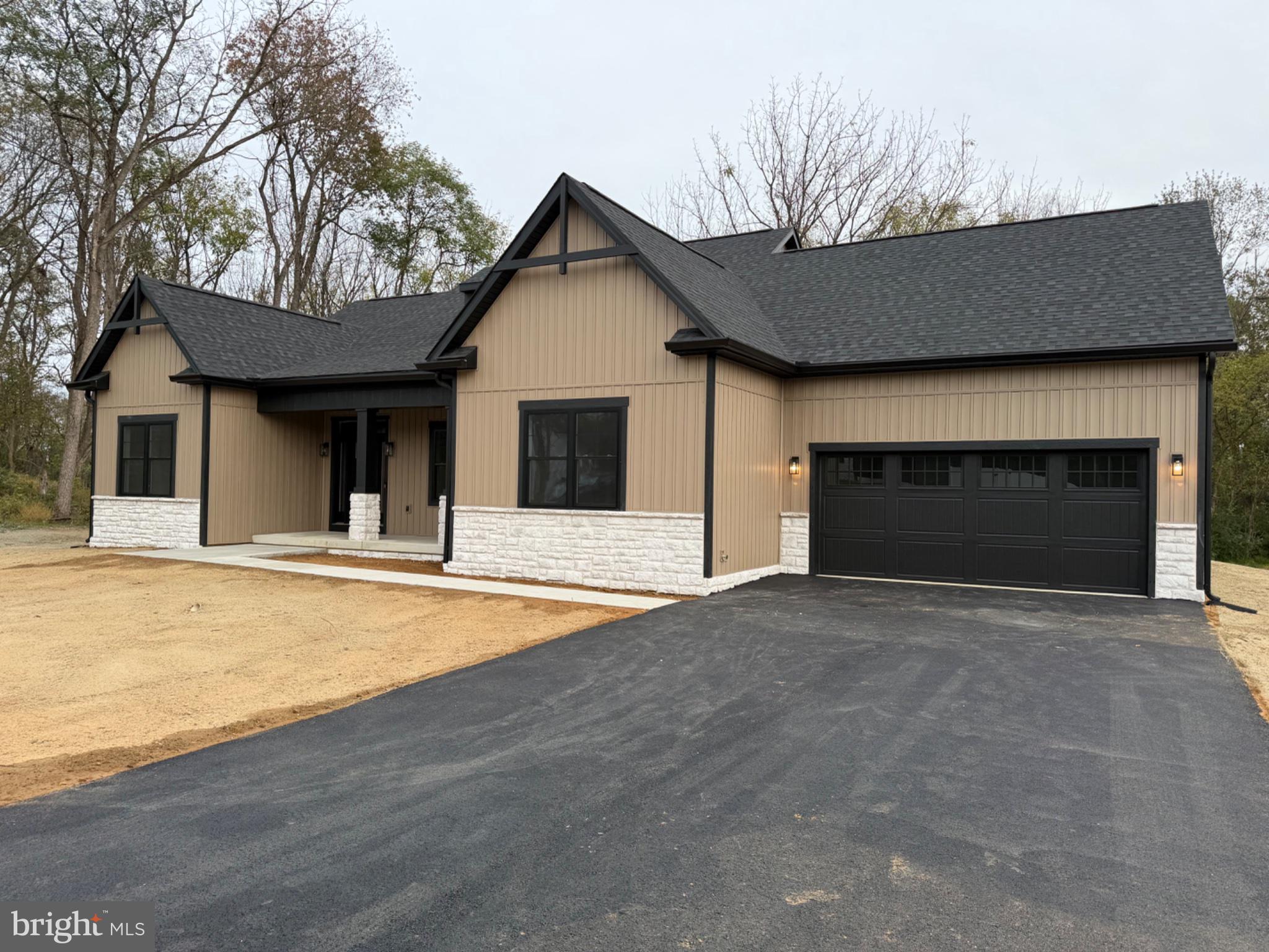 Lot 40 STORMFIELD DRIVE W