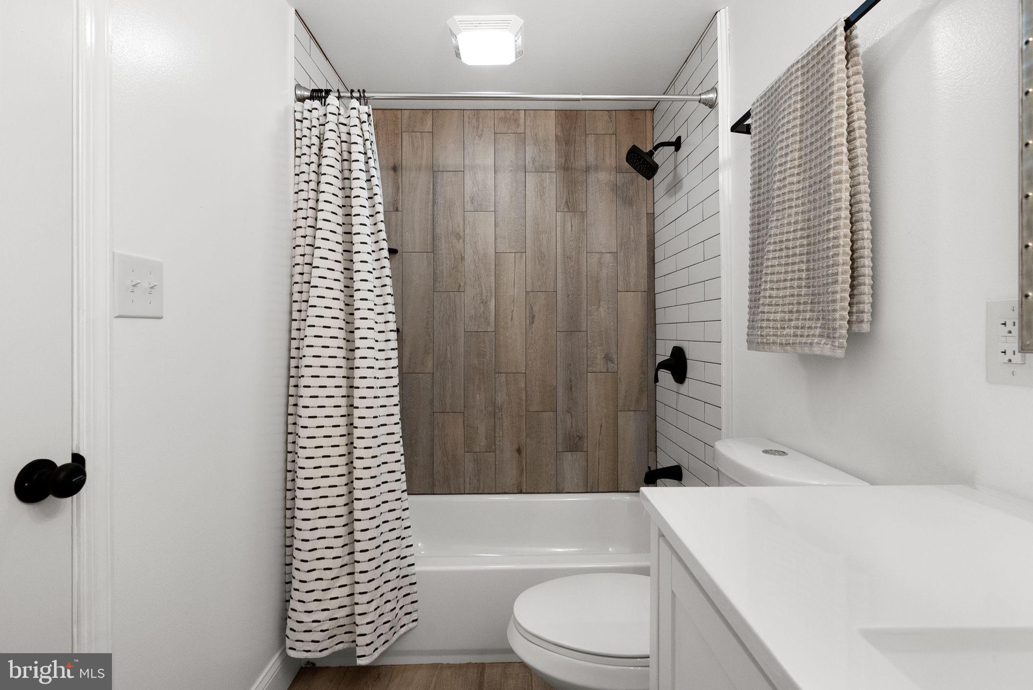 PENNSBURG - Residential