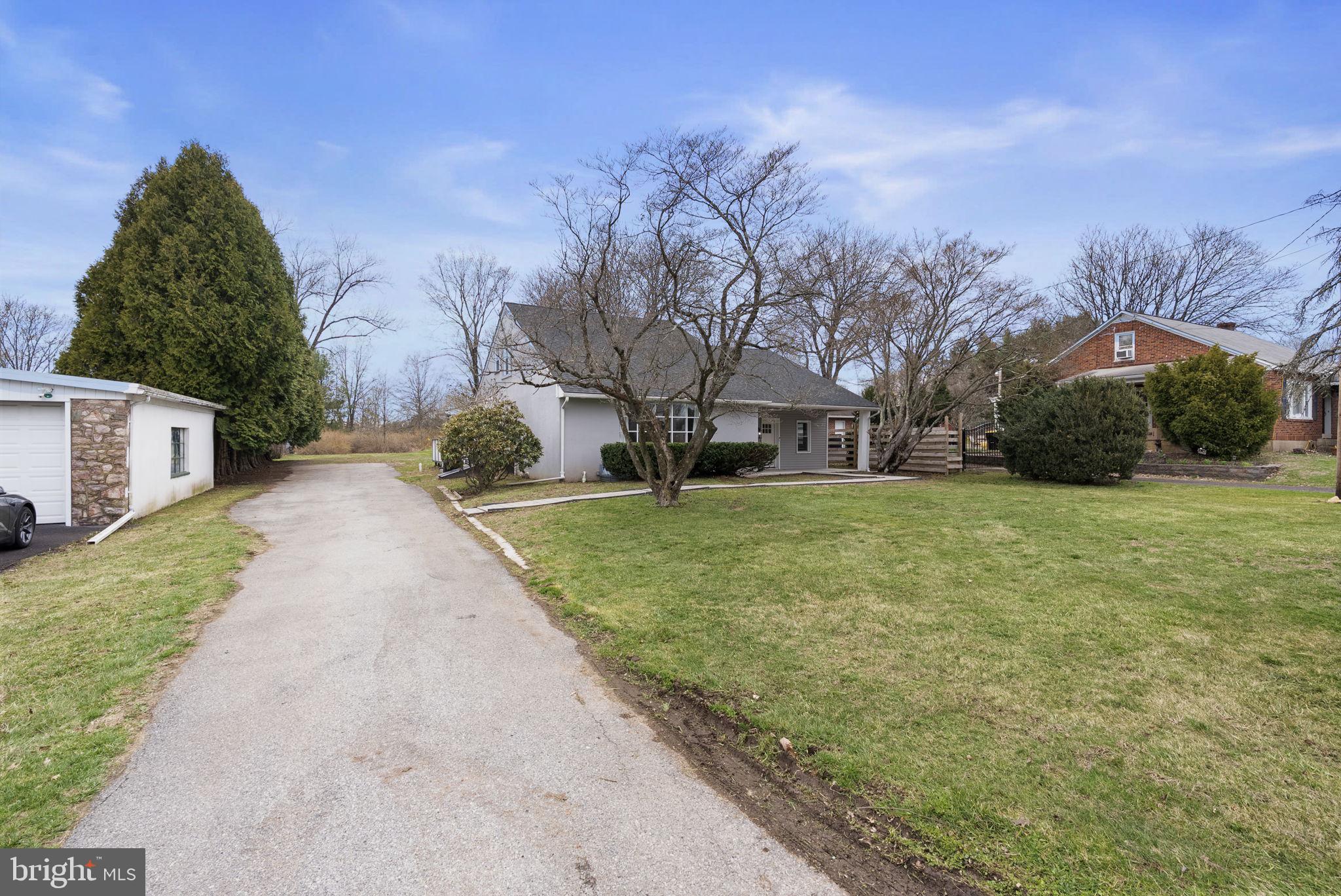 PENNSBURG - Residential