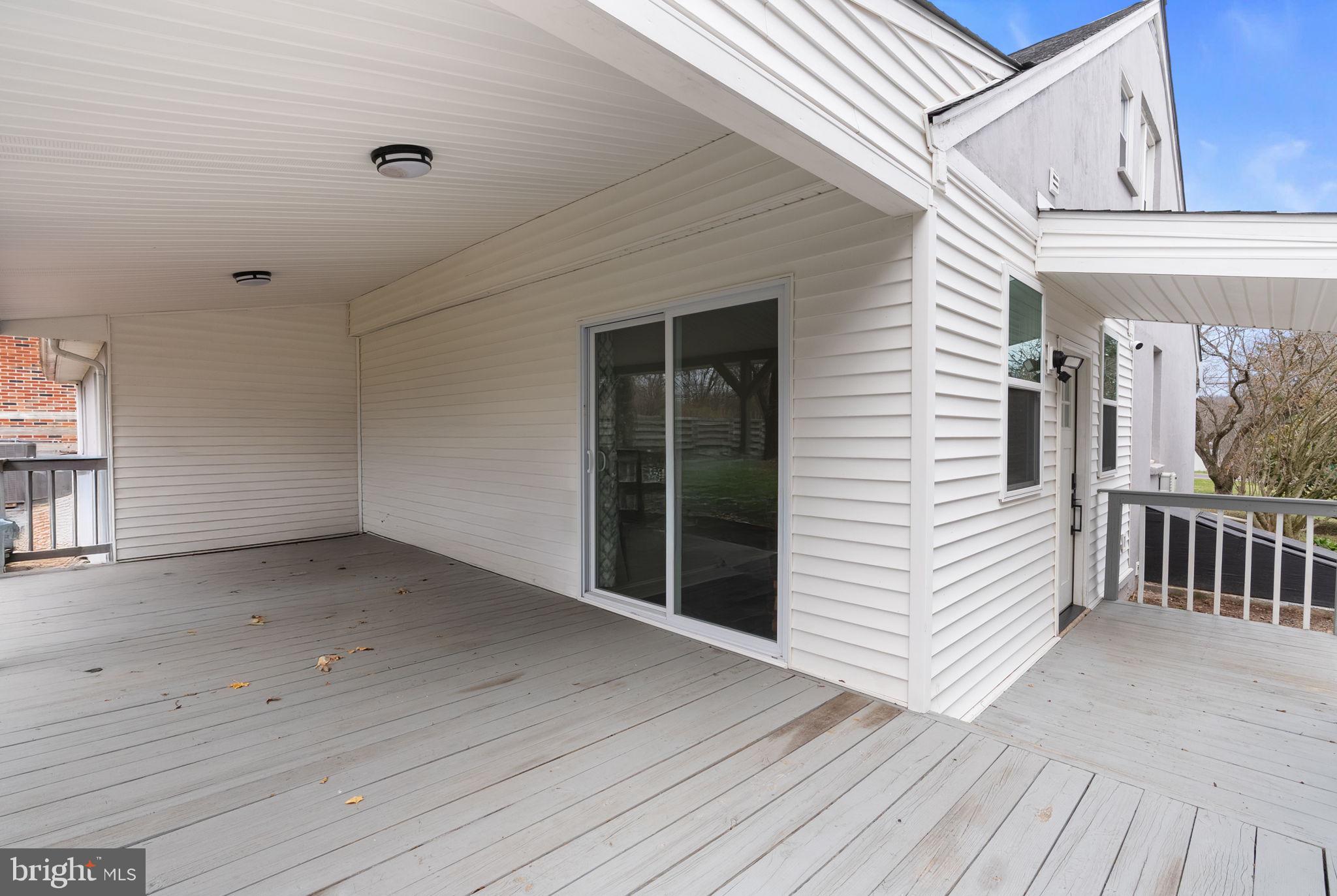 PENNSBURG - Residential