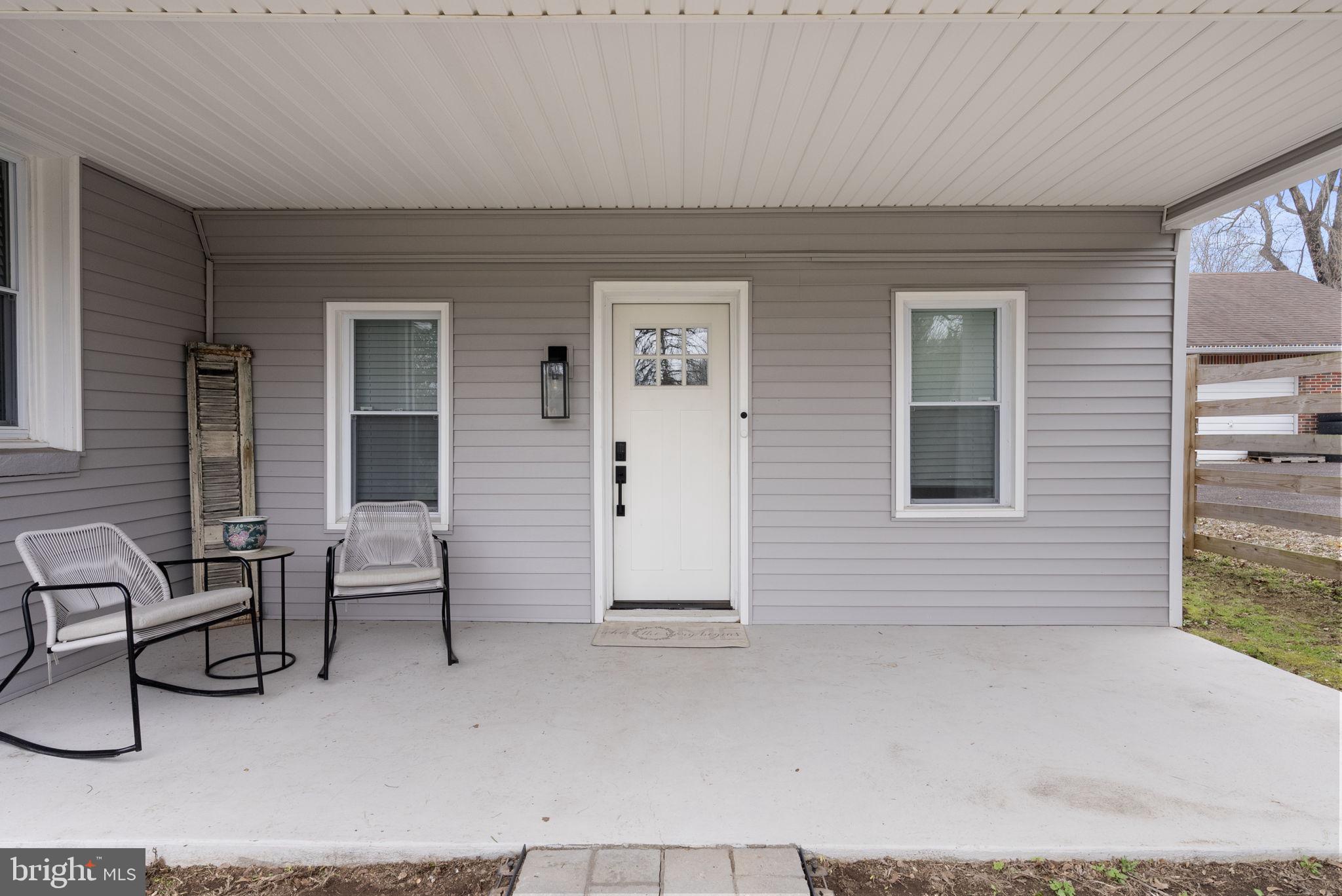 PENNSBURG - Residential