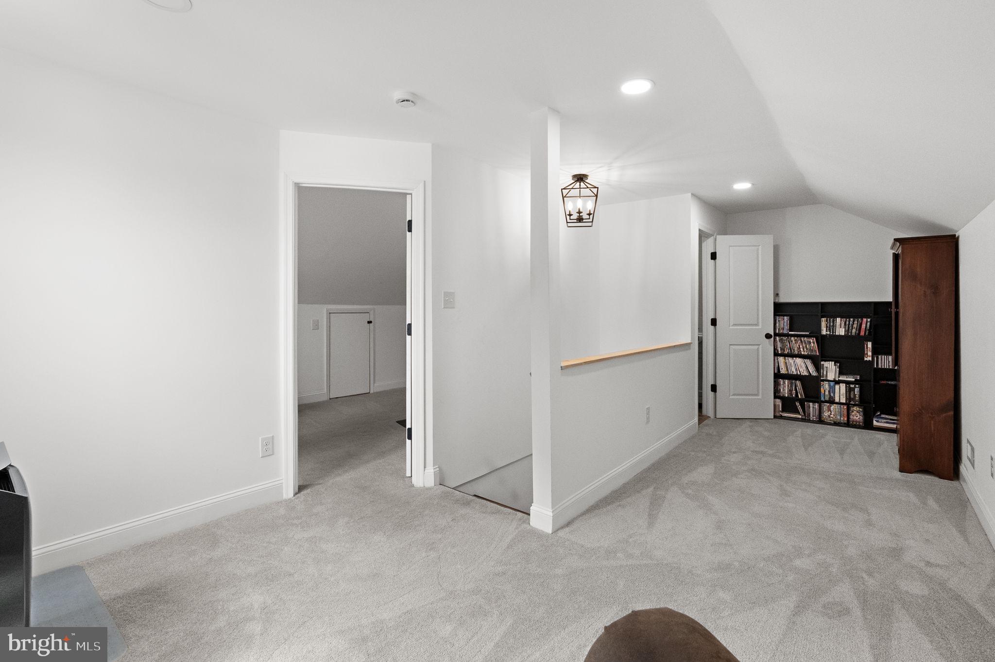 PENNSBURG - Residential