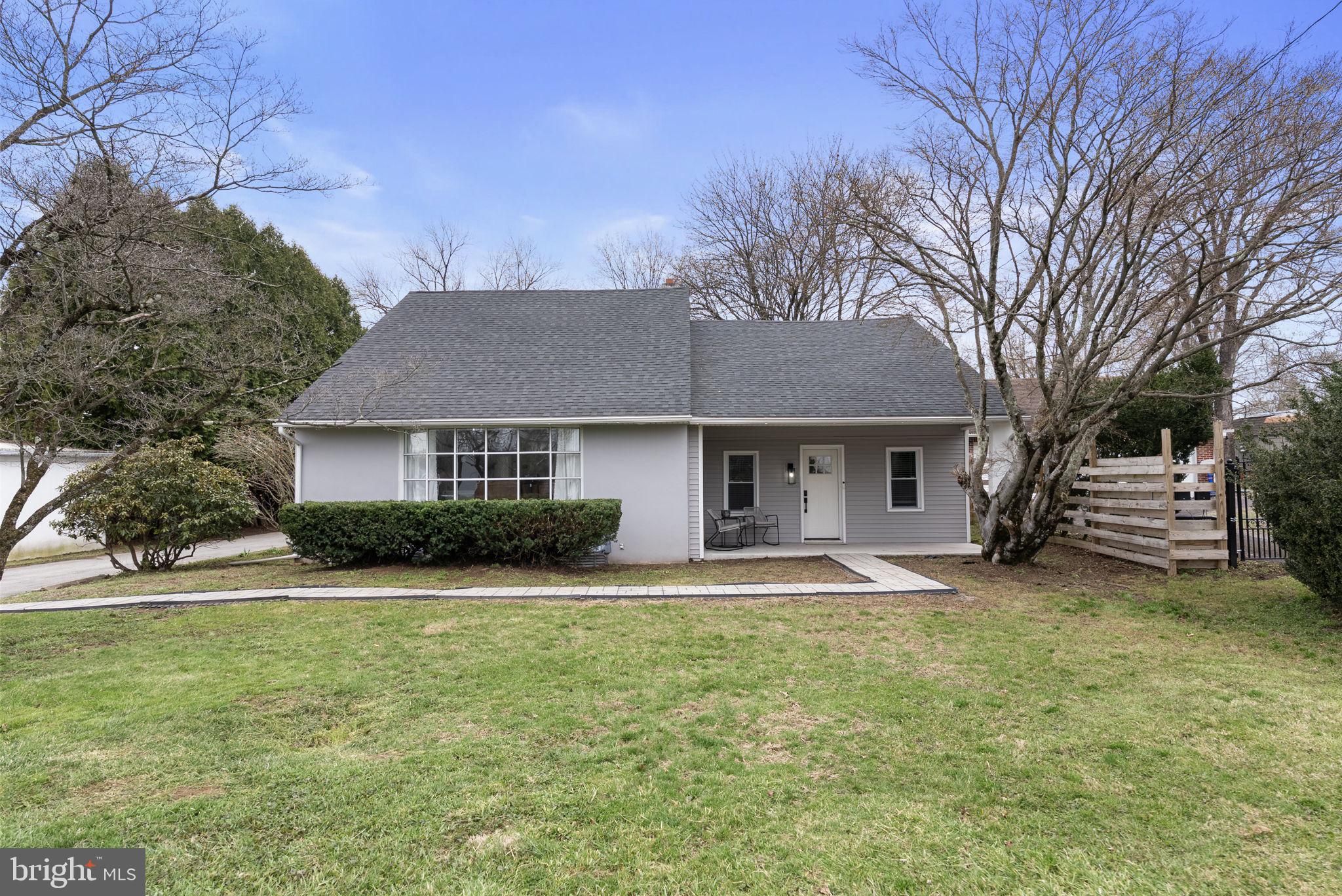 PENNSBURG - Residential