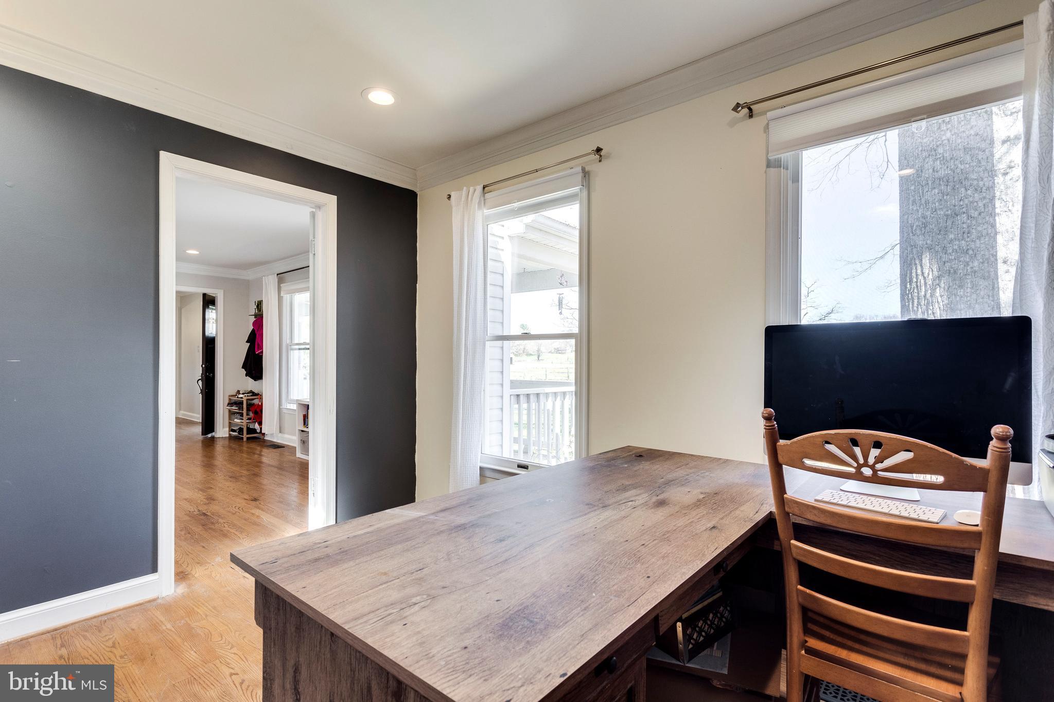 ENGLISH MEADOWS - Residential