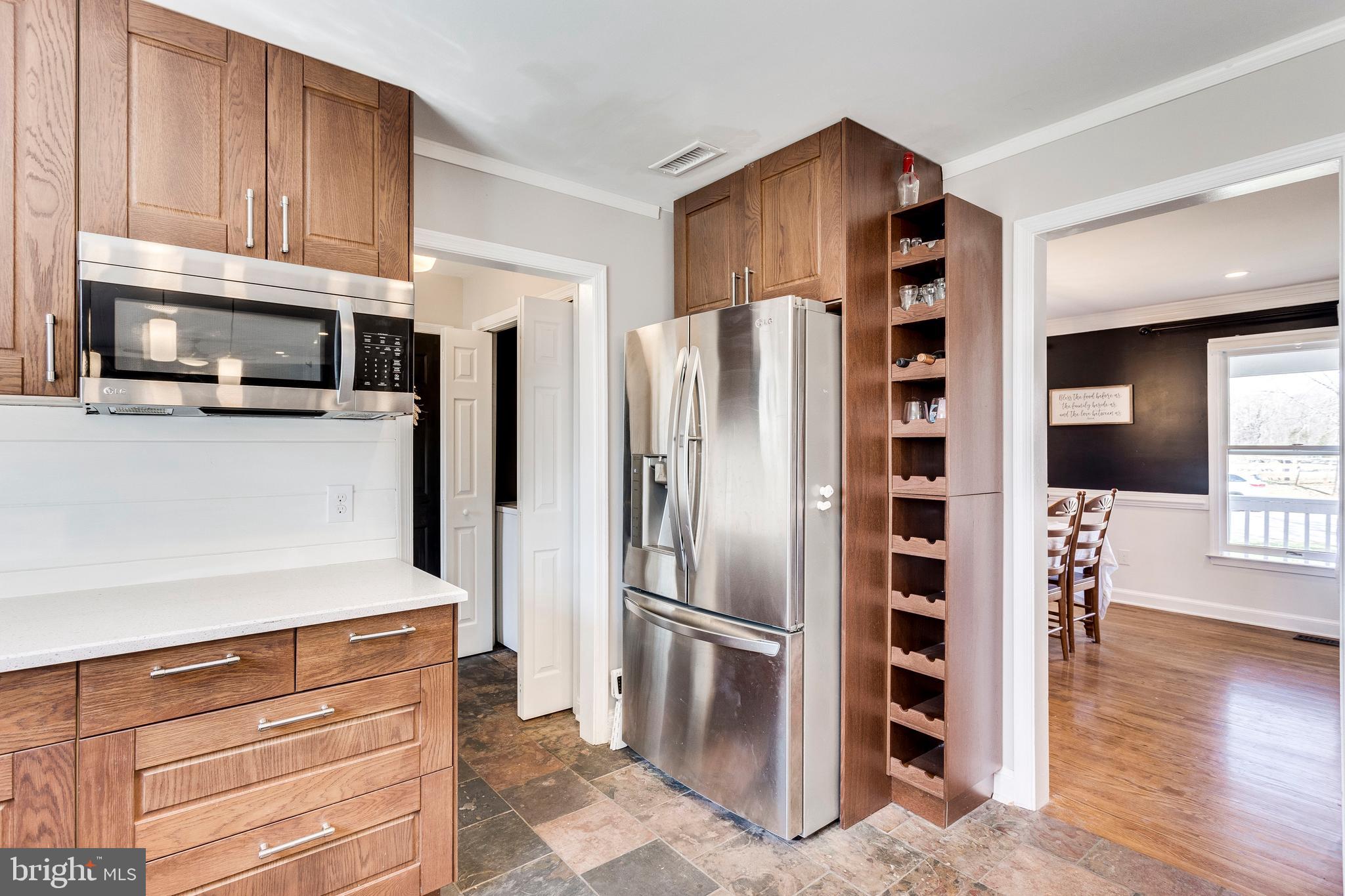 ENGLISH MEADOWS - Residential