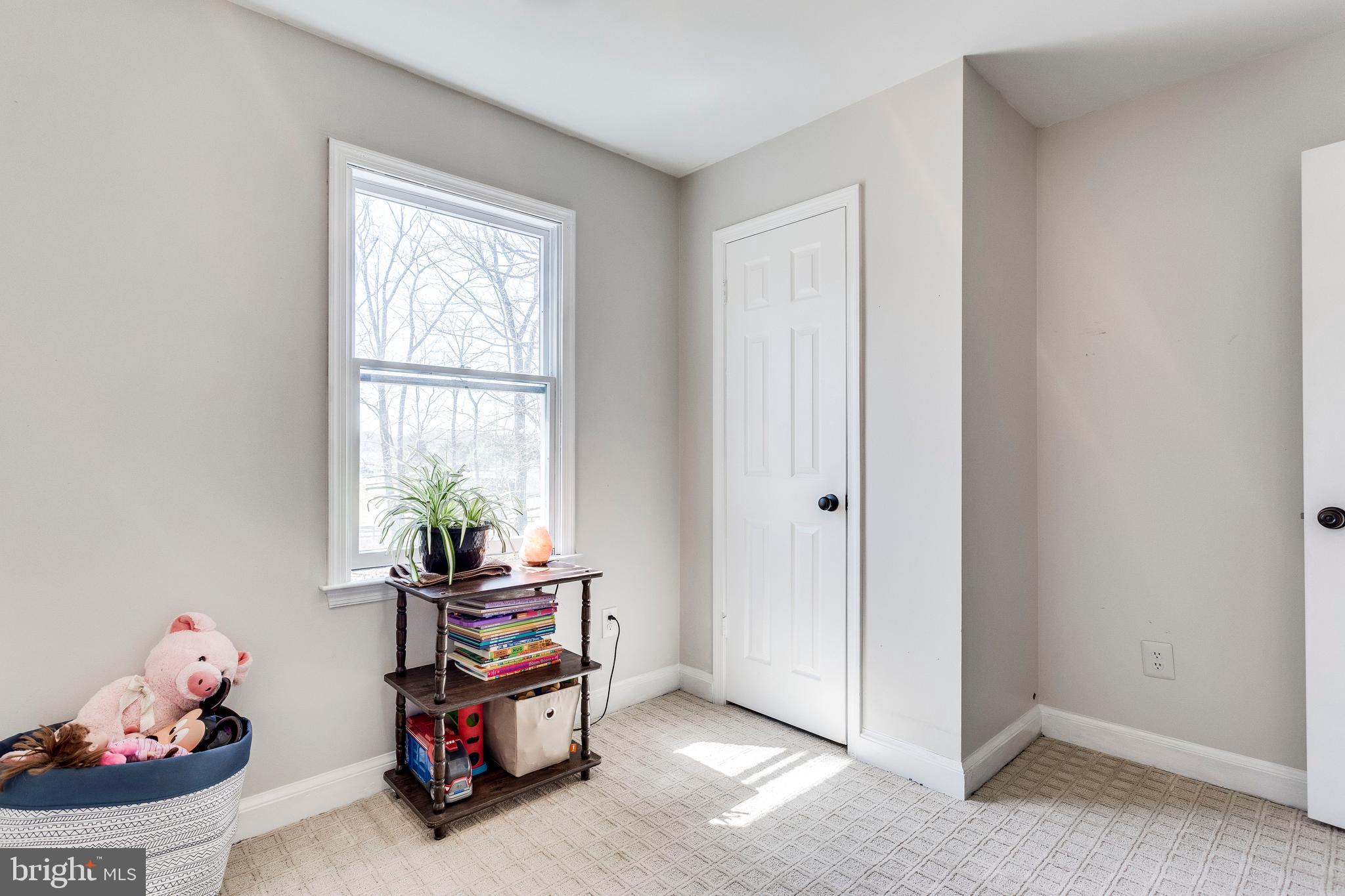 ENGLISH MEADOWS - Residential