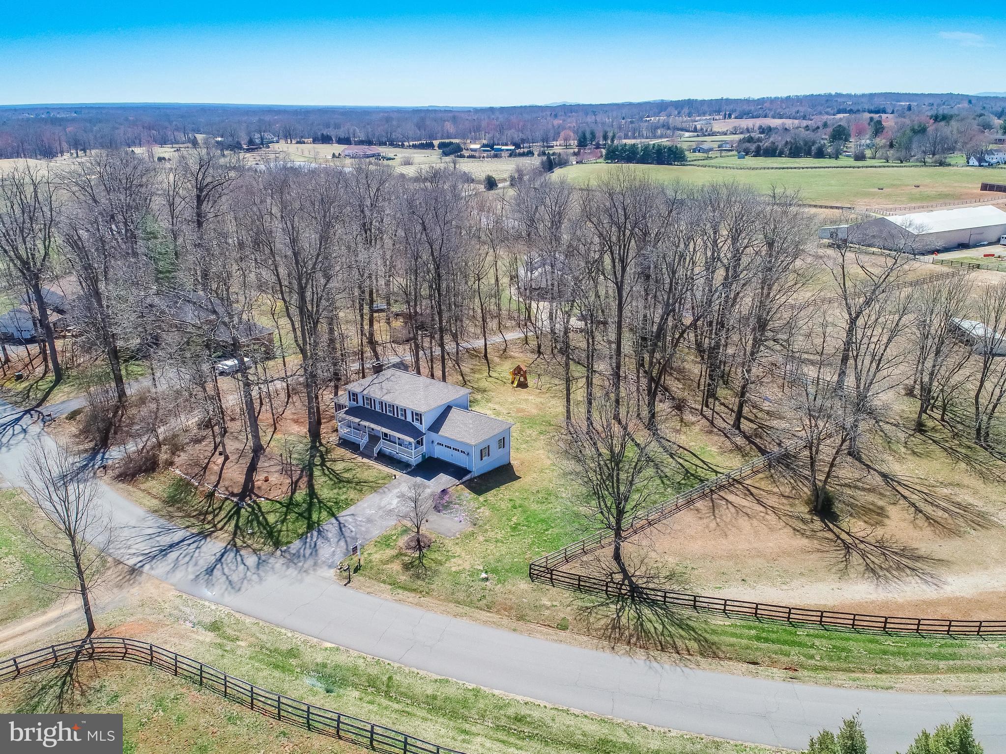 ENGLISH MEADOWS - Residential