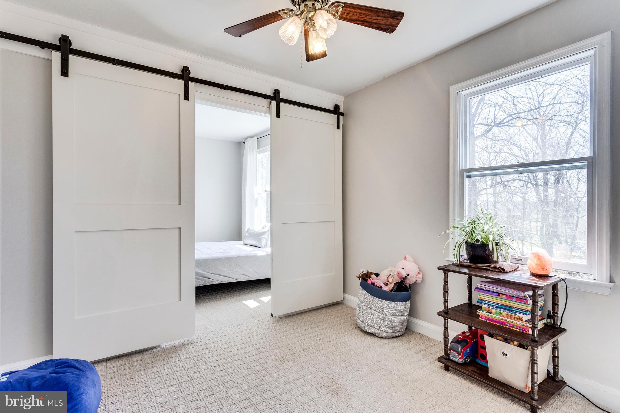 ENGLISH MEADOWS - Residential