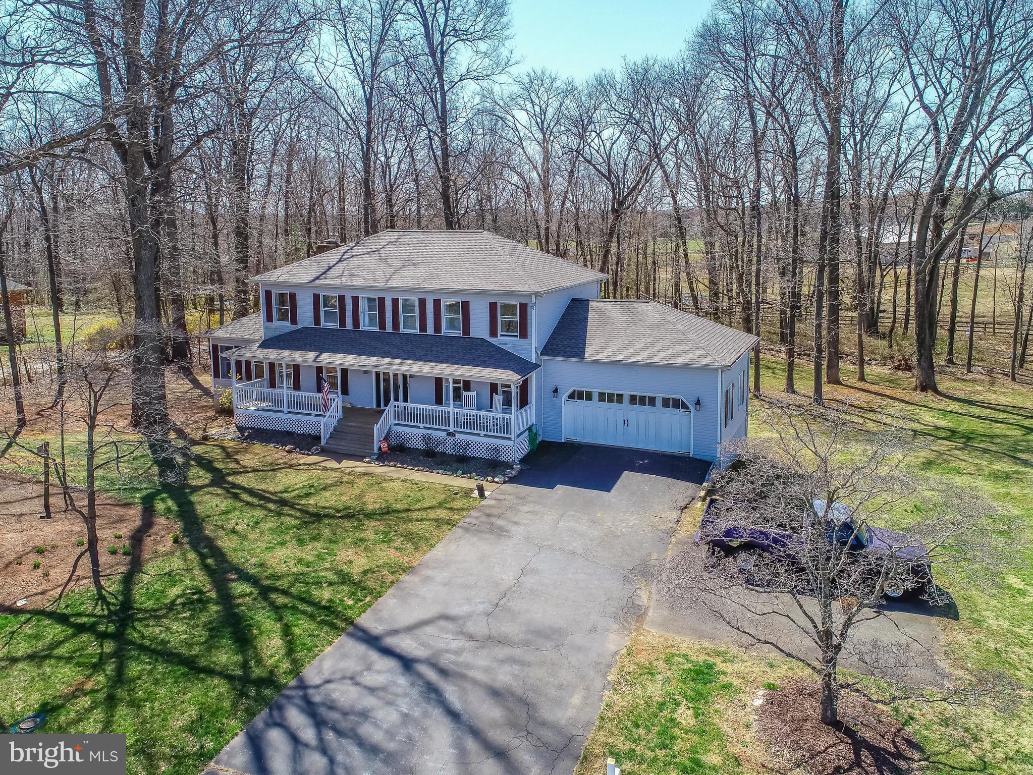 ENGLISH MEADOWS - Residential